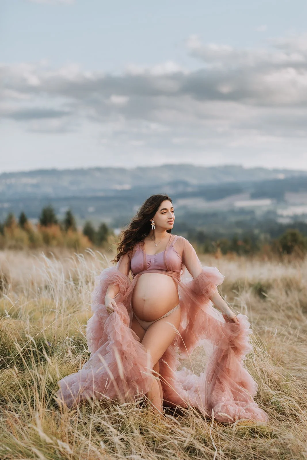 Baby Myla is Coming | Andrea &amp; Deion's Maternity Session at Cooper Mountain, Oregon