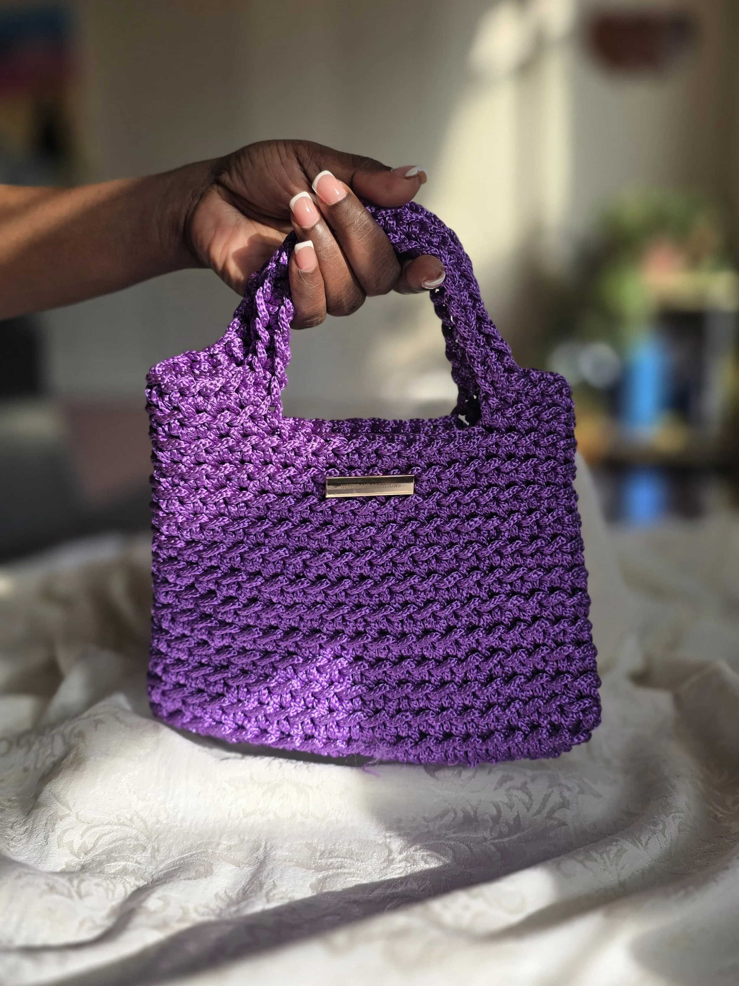 Royal Amethyst Handheld Tote
