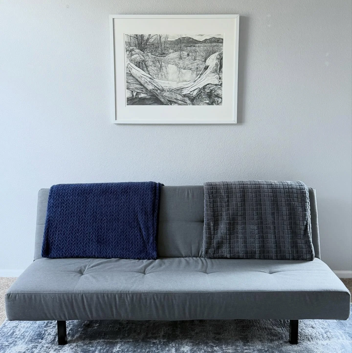 tying the room together 
.
.
.
#art #artist #drawing #drawings #pencildrawing #pencildrawings