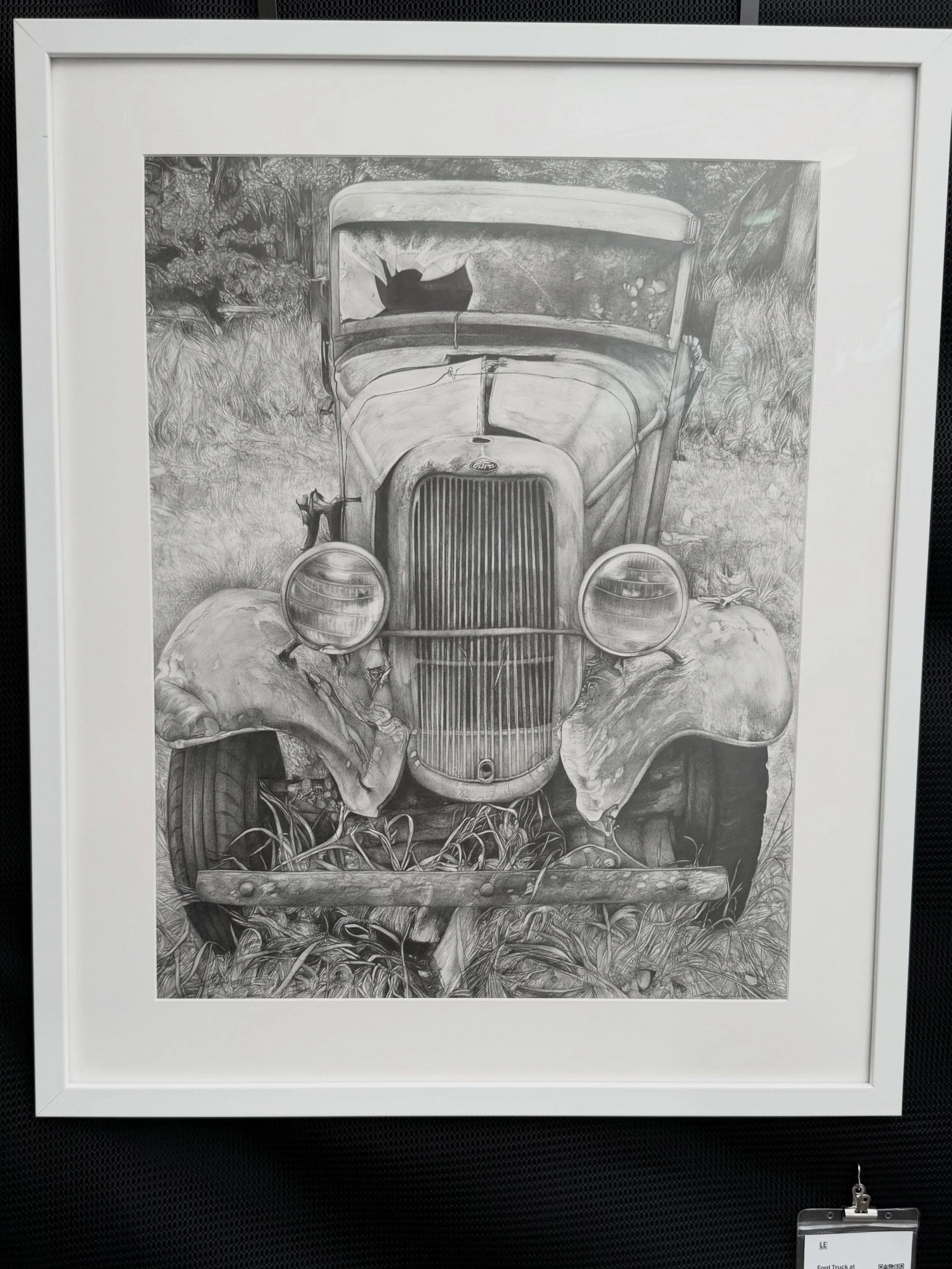 Last day of the @desmoinesartsfestival and last day to score one of these beauties (original drawings) ✍️Come by booth LS8 on Locust Street and say hi 👋 Thank you, Des Moines!