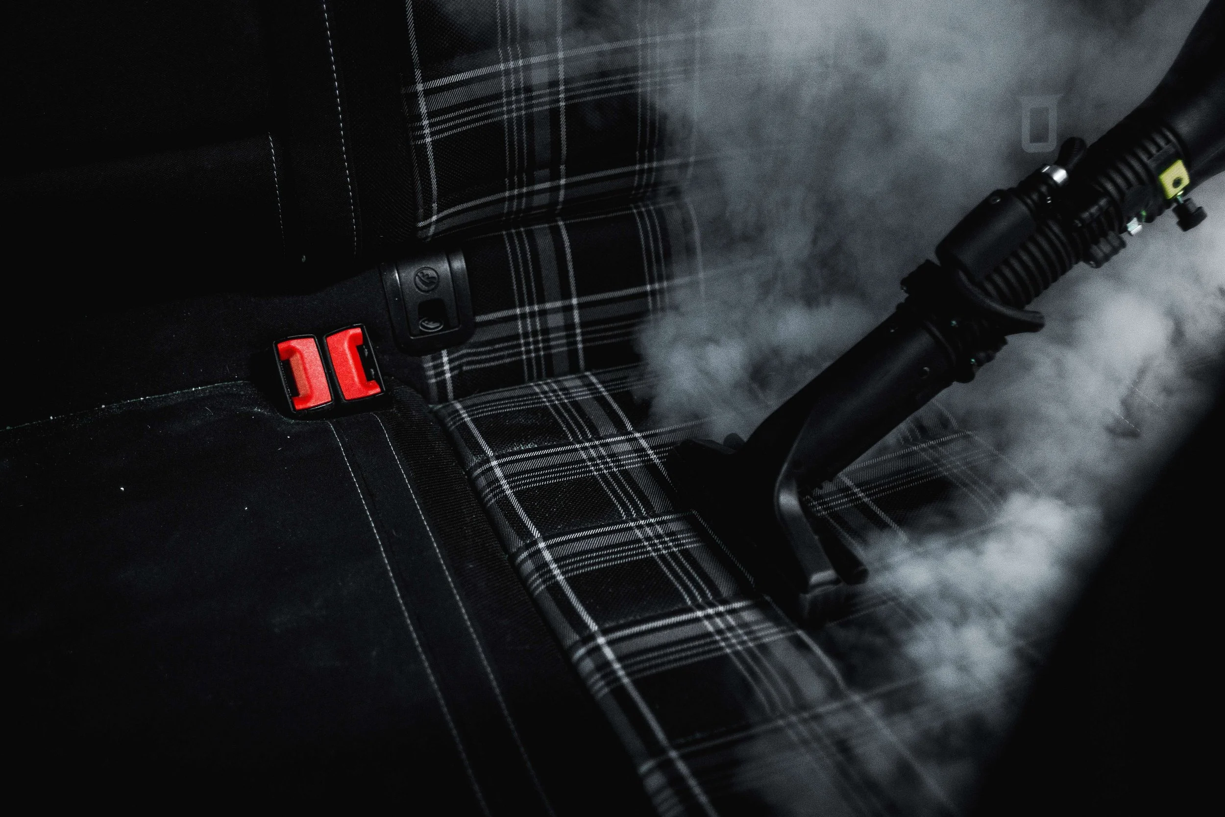 Djuprengöring av bilklädsel — textil och läder