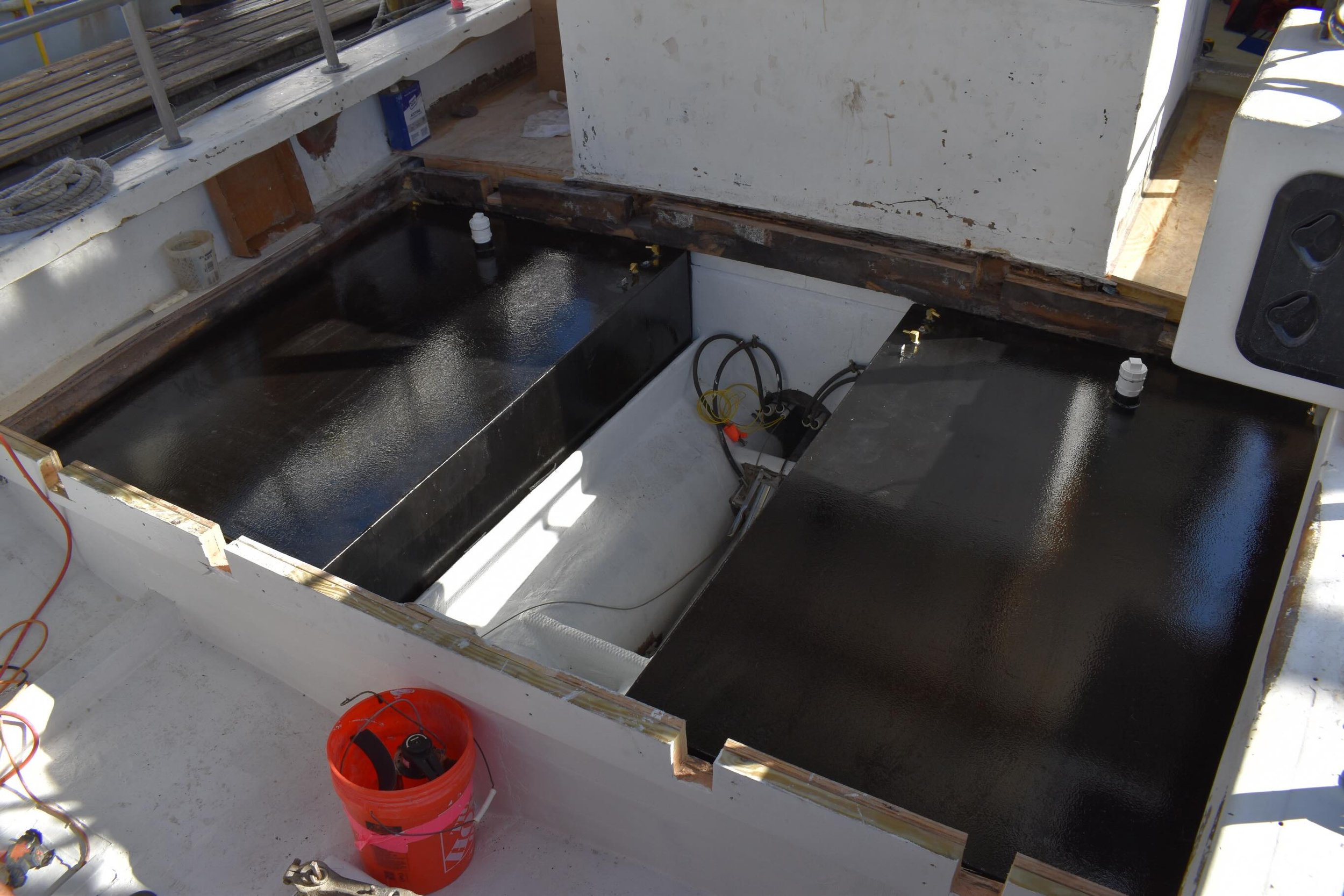 Two massive diesel tanks finished up for the F/V Swordfish out of Madeira beach. Each of these wedge tanks hold 200 gallons of diesel and were finished in coal tar epoxy to last a lifetime. 

#marinefabrication #commercialfishing #madeirabeach #marin