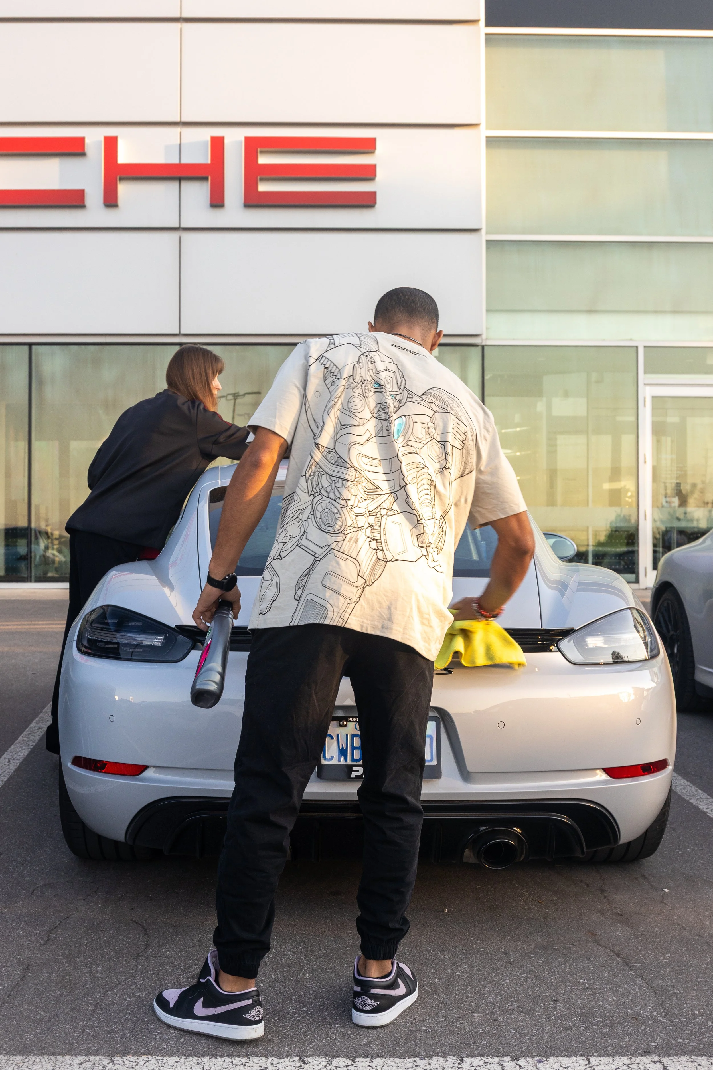 PorscheNoir_MuskokaRun_Fall25-6.jpg