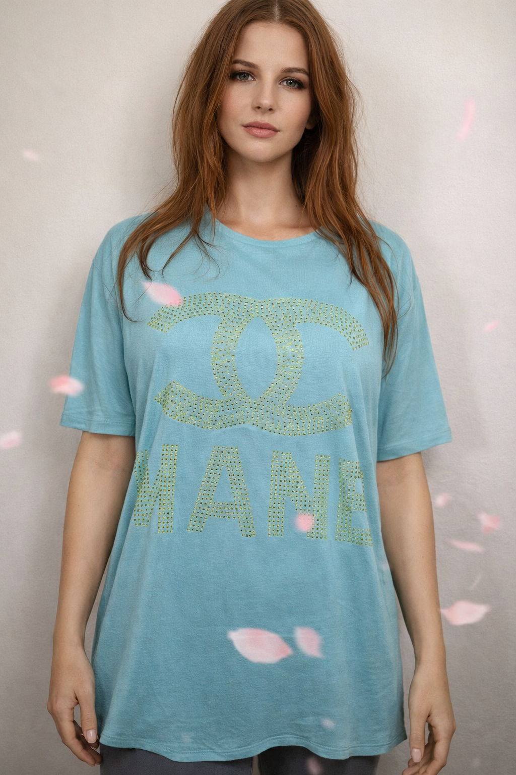 Realistic woman wear.png