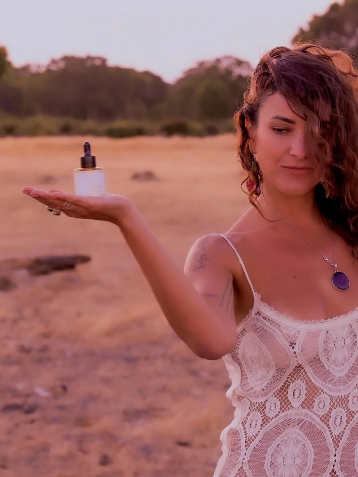 Isis Unveiled.
Self care ritual in a bottle.
A remembrance of the divine feminine within us all.

For the priestess.
For the mystic.
For the woman or man who remembers the source of their magic and power.

#isistemple #skincare #ceremony #anointing #