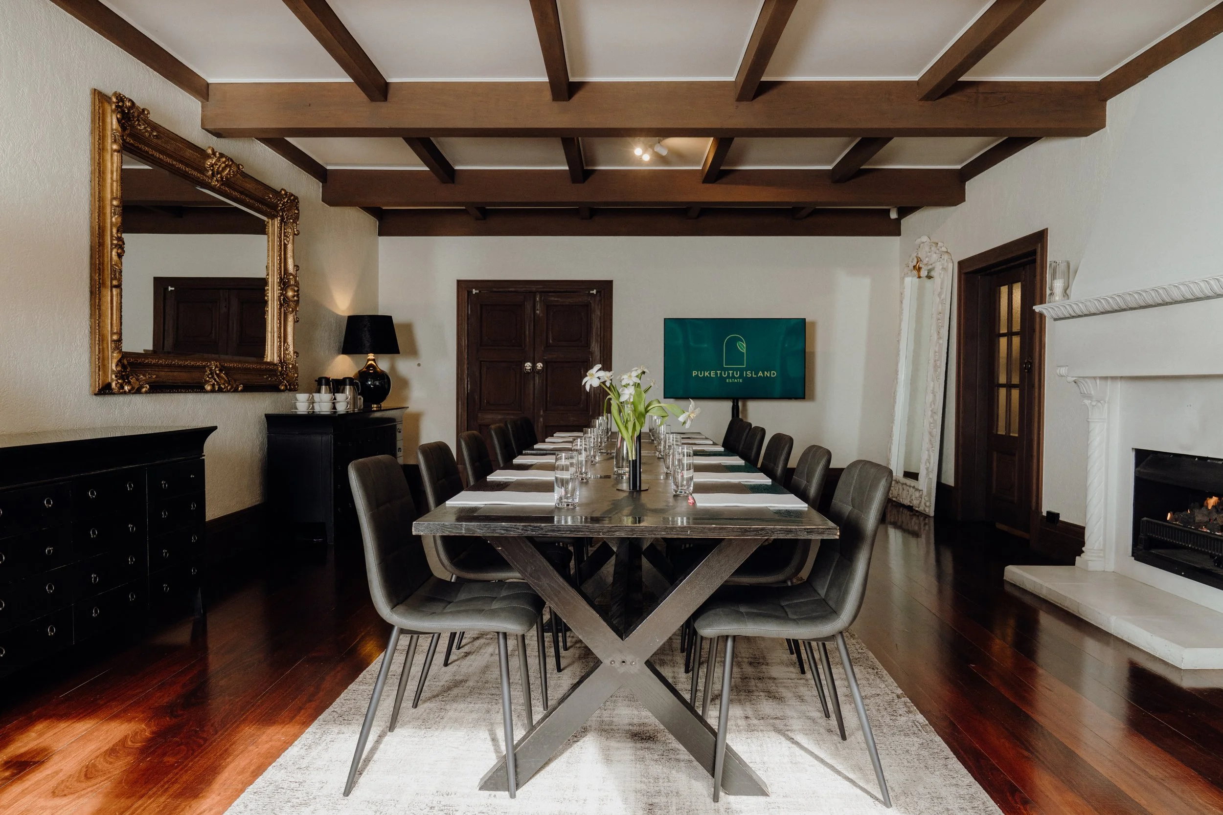 The Dining Room / Boardroom