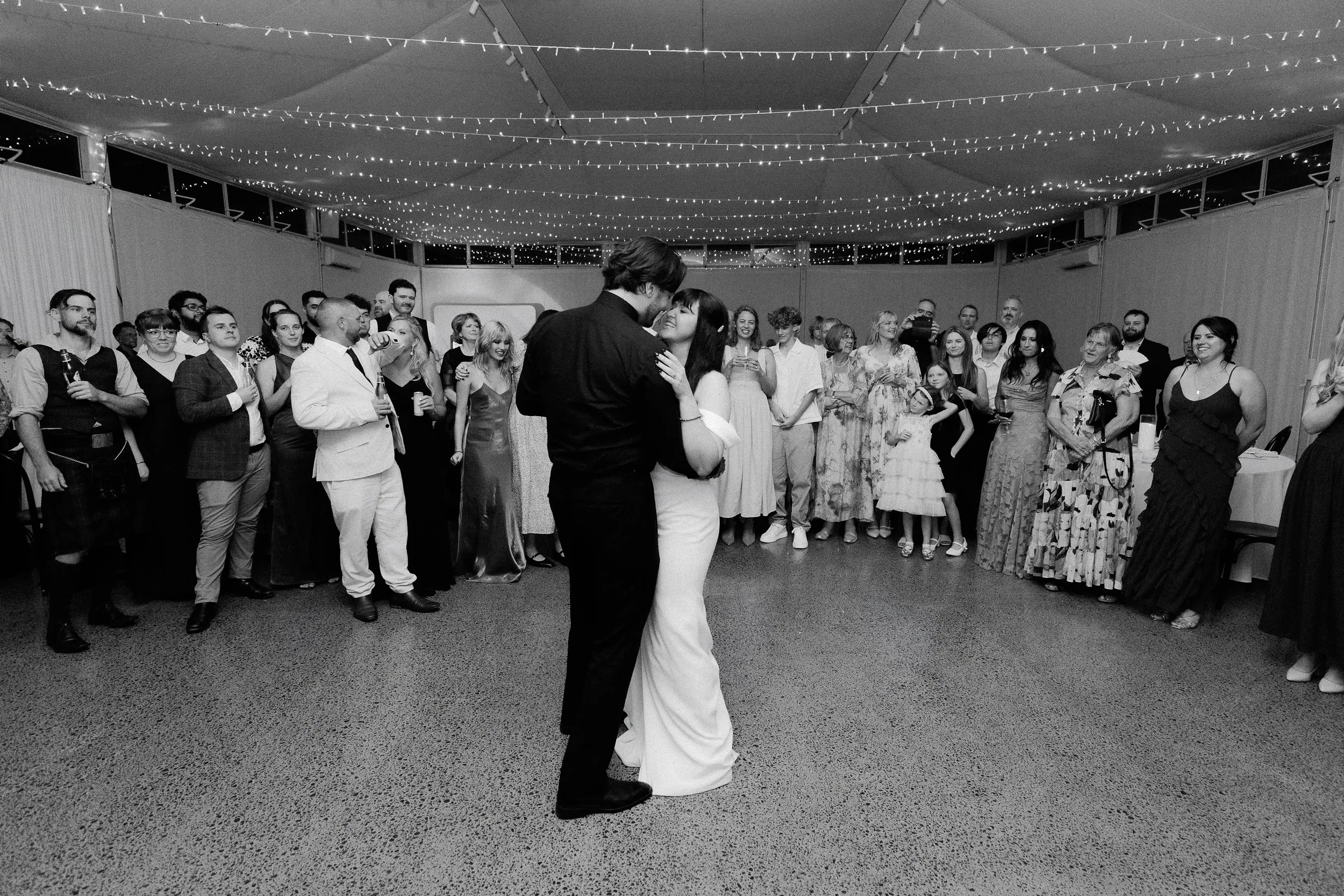 claireriversphotography—puketutuislandestate-auckland-wedding-photographer-1004.webp