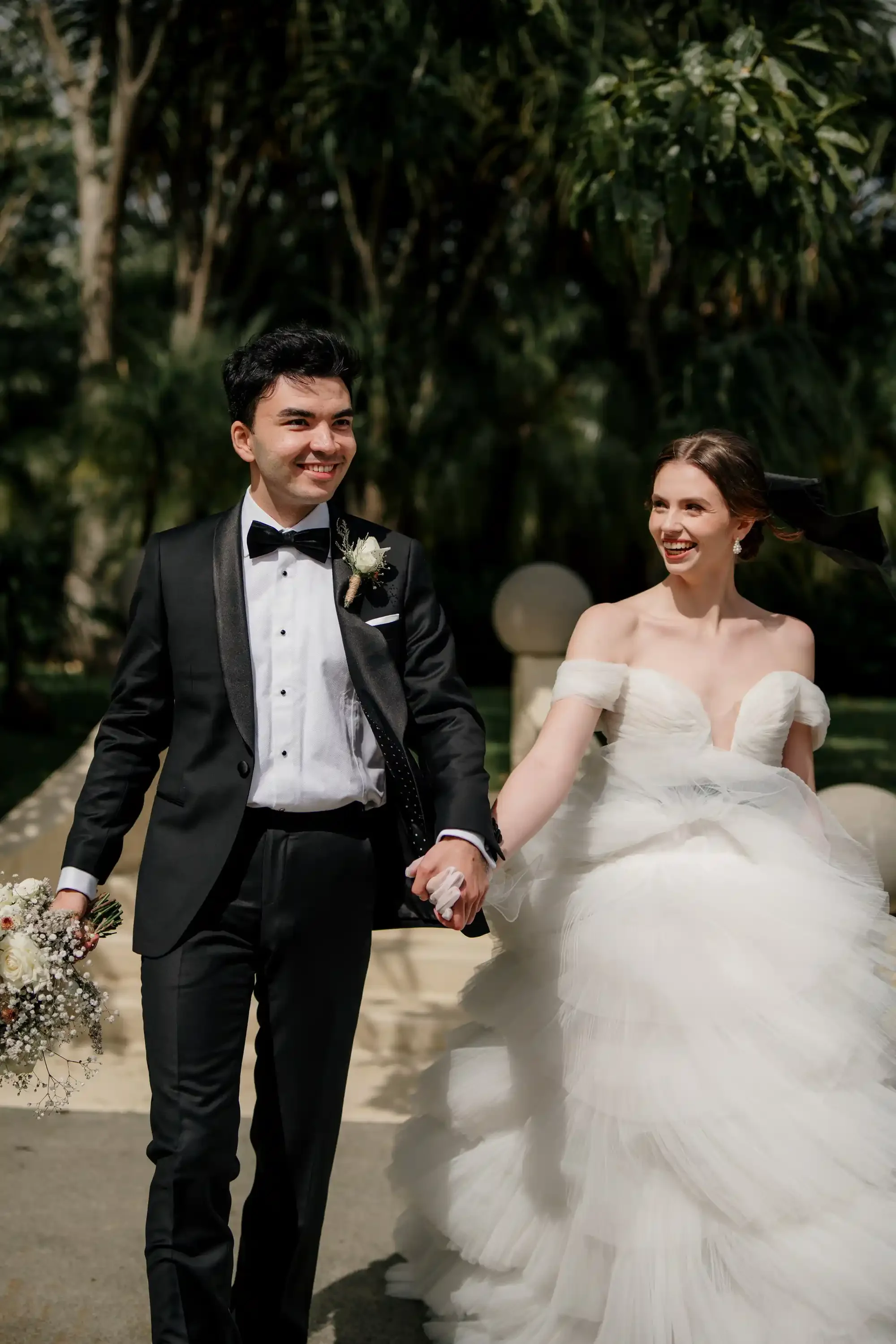 puketutu-island-estate-hera-couture-rembrandt-top-auckland-wedding-phtographer-2023-photography-videography-film-new-zealand-bride-rolls-royce-car-NZ-best-venue-classic-nude-pink-spring-table-styling-flour (2).webp