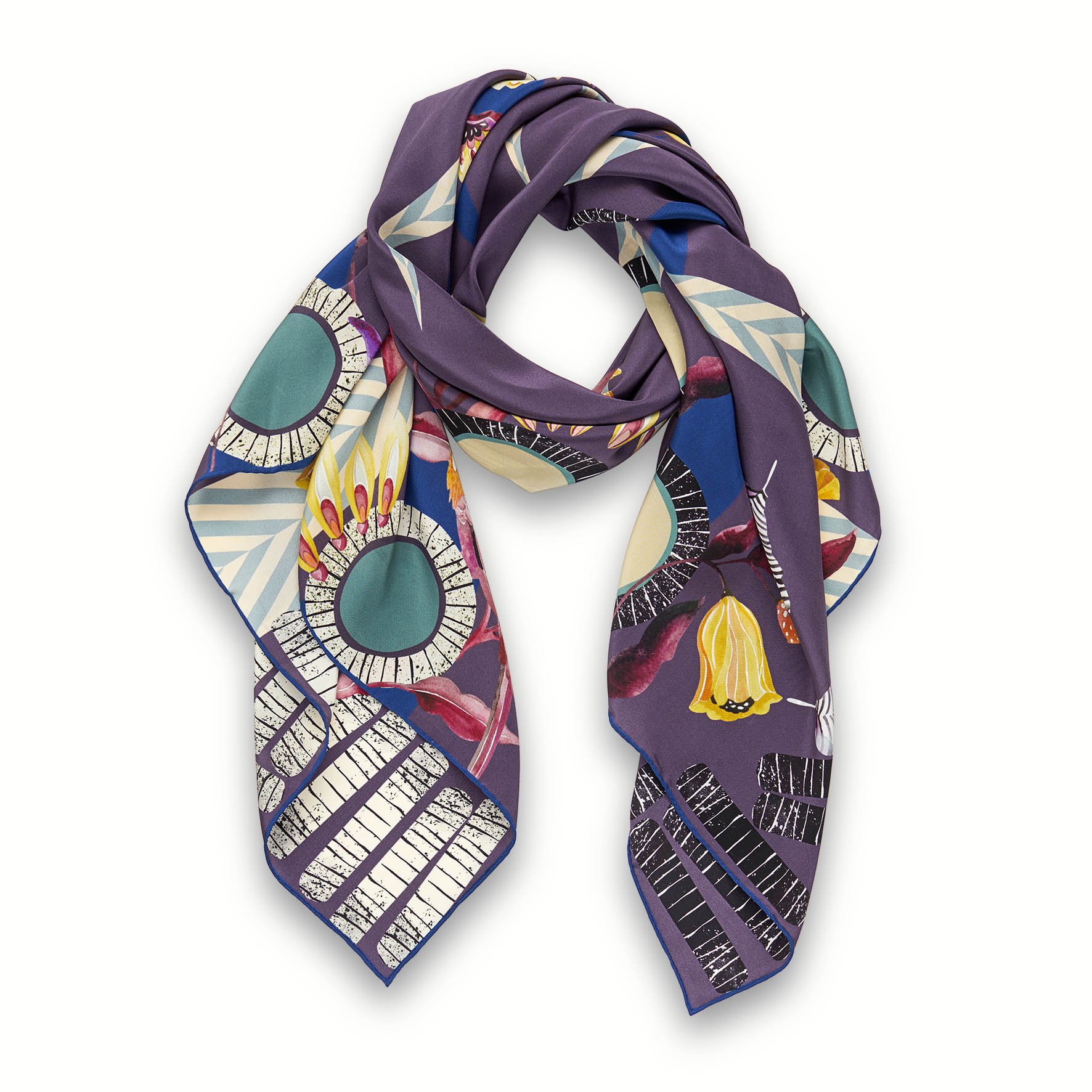 5765 BACKGAMMON_drapiert_MALVA 0645 - 140 x 140 cm, 100 Prozent Seide, Crepe de Chine, CHF 550.00, EUR 525 Kopie.jpg