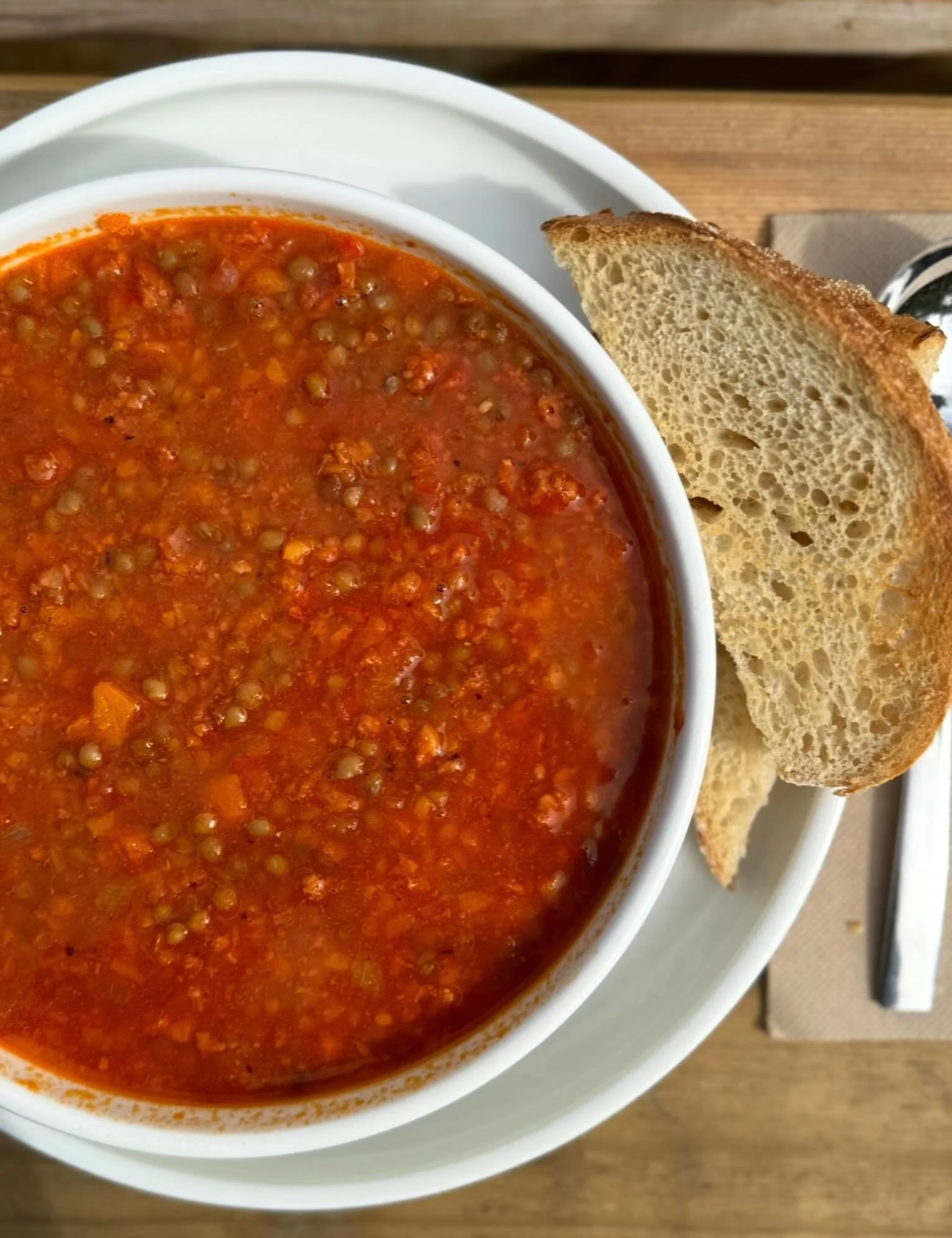 Its back 🍁 

 🥣 Our Smokey chorizo &amp; lentil soup &mdash; slow cooked with veggies, herbs and warming spices for the ultimate comfort bowl. 

From lunch tomorrow!!