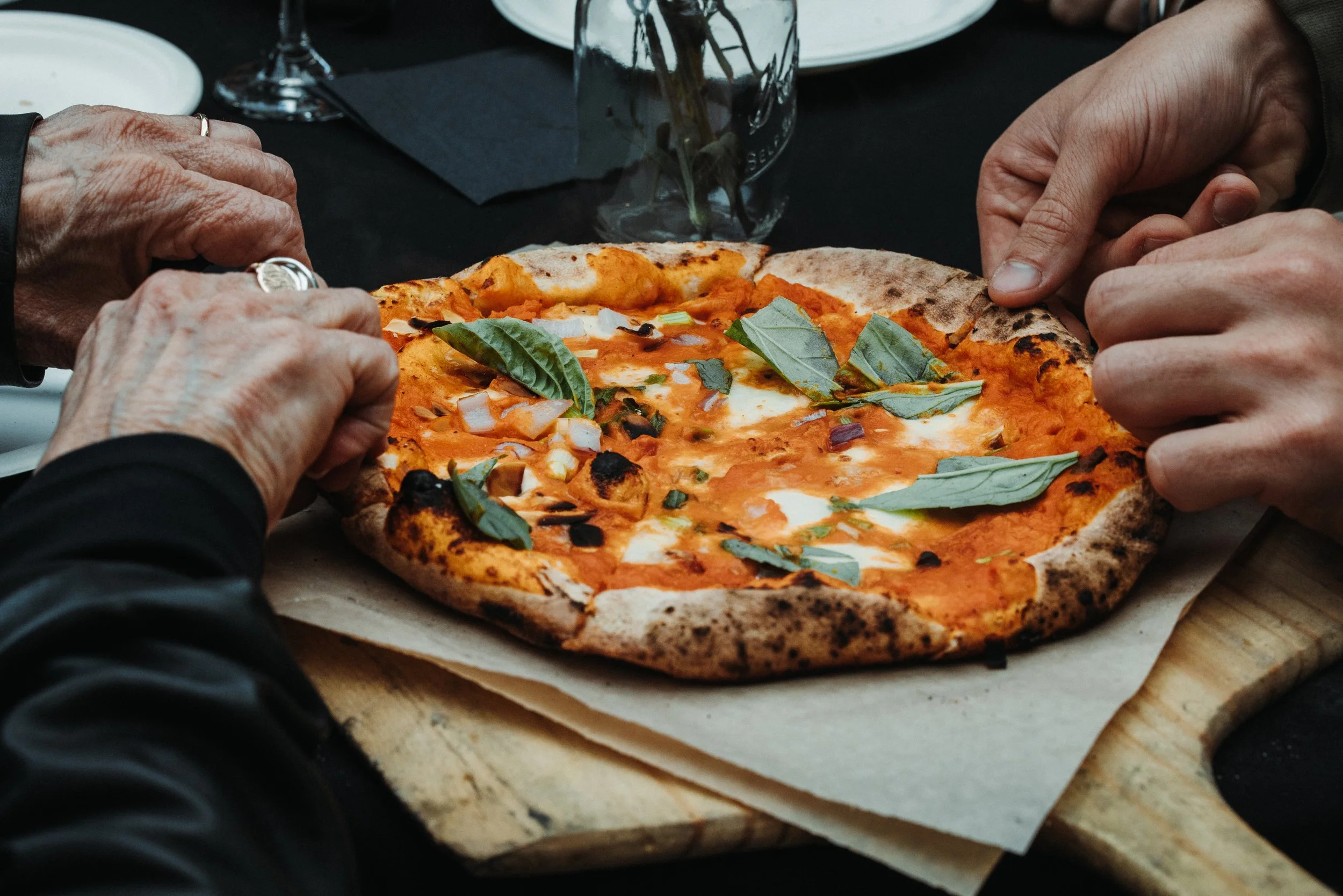 BASILPIZZABAR (DESATURATION -10)-25.jpg