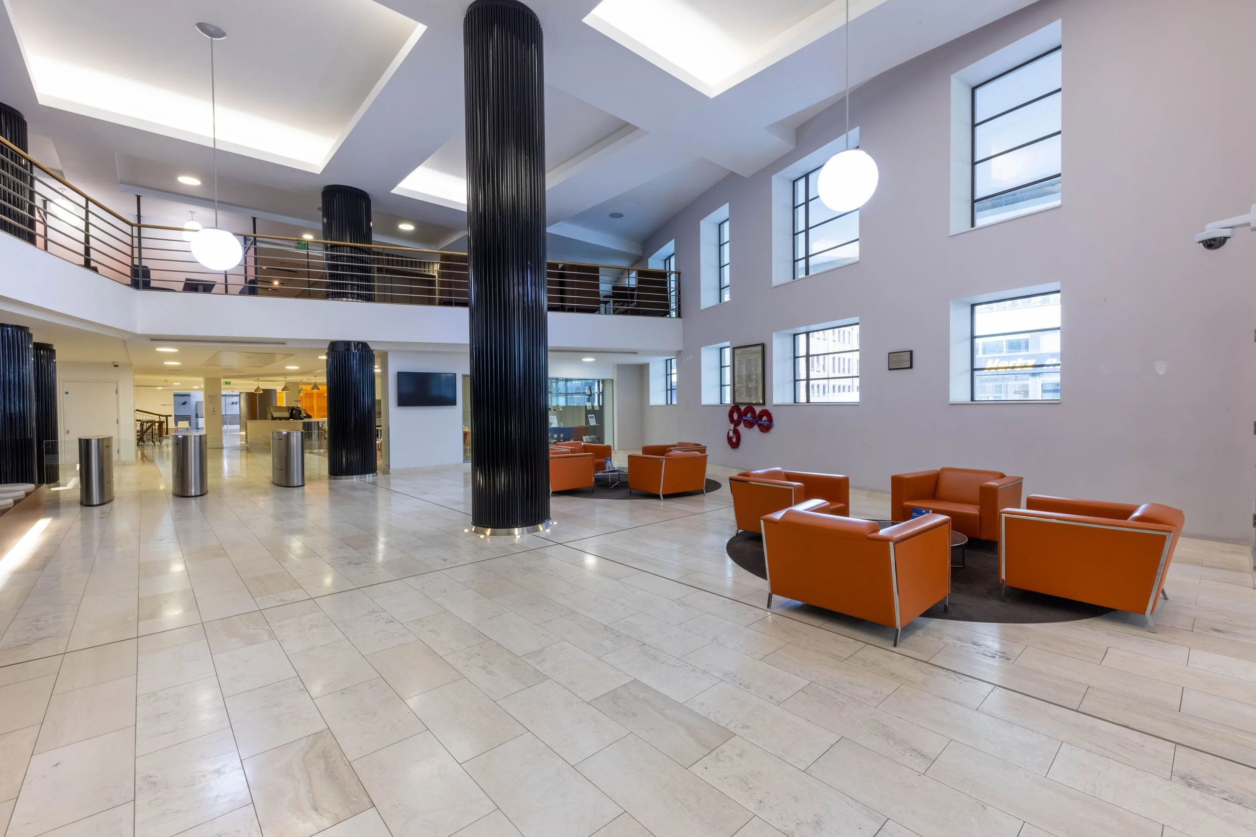 Buckingham Palace Road -015.jpg