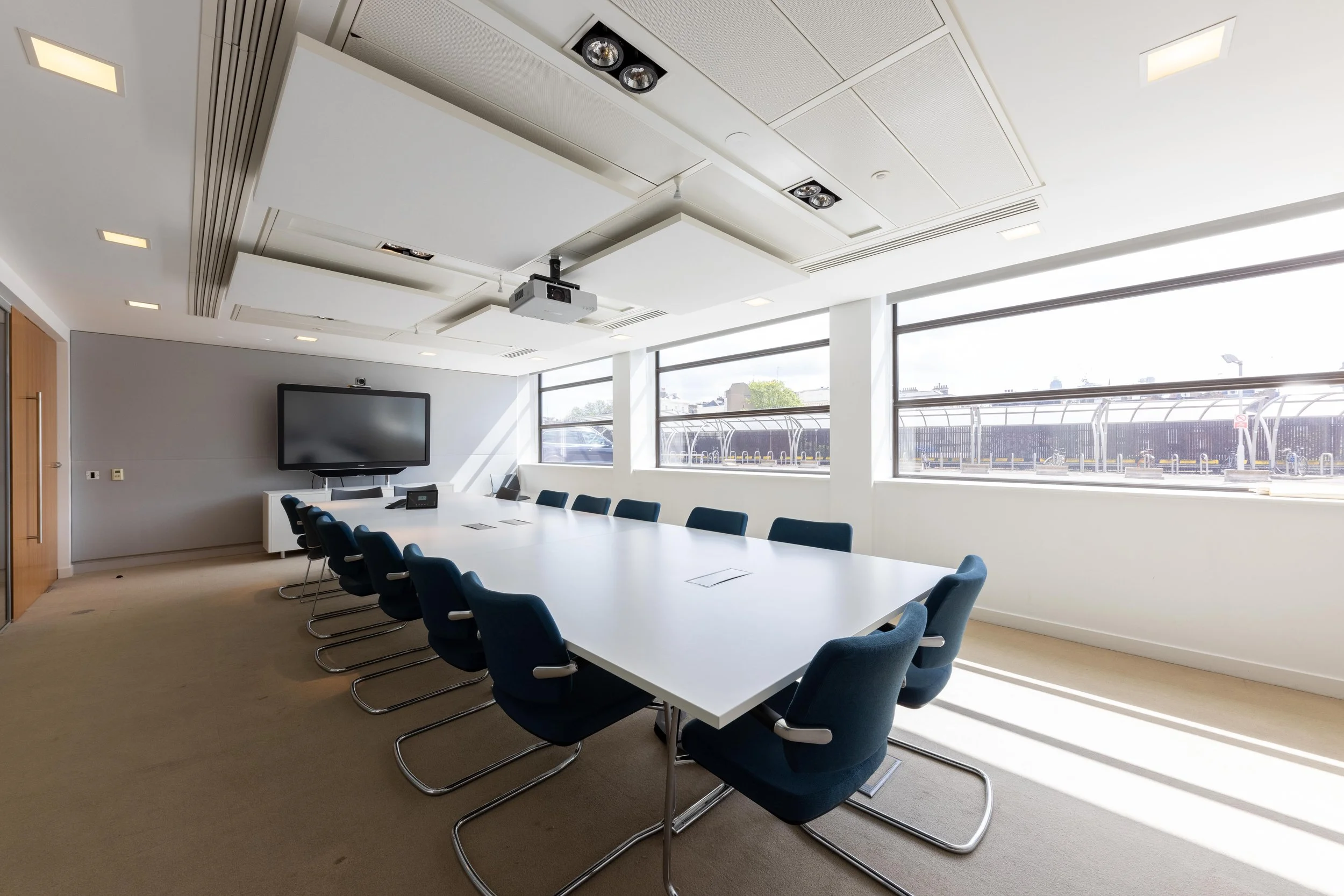 Buckingham Palace Road -045.jpg