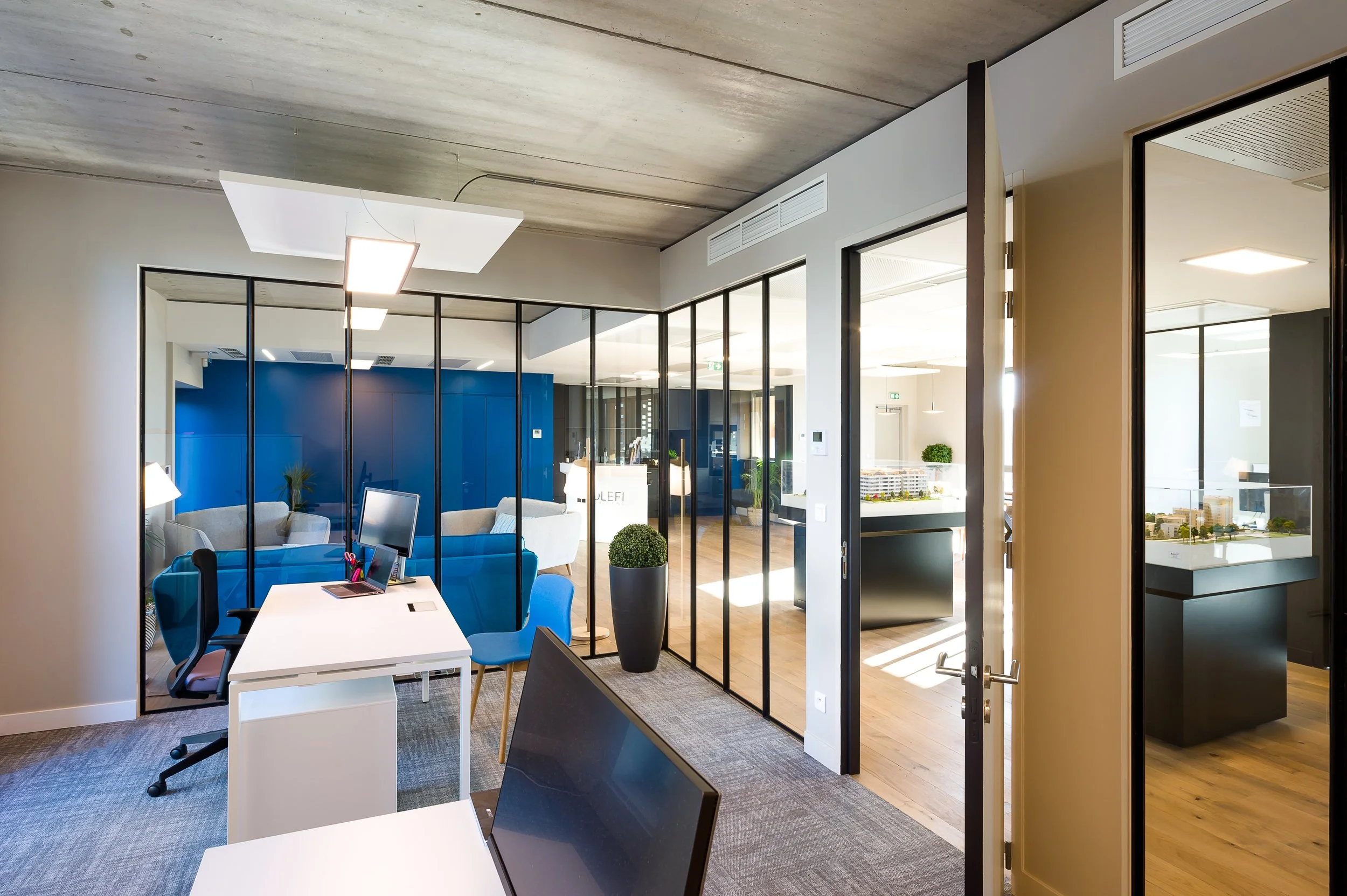 Aménagement de bureaux La Rochelle, Niort, verrière, parquet, bois, cuisine