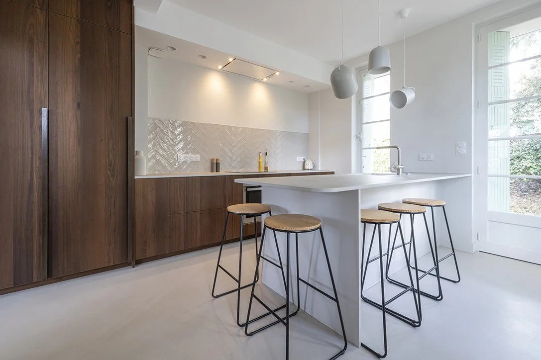 Architecture intérieure, restructuration et modernisation d'une maison, années 50 Royan