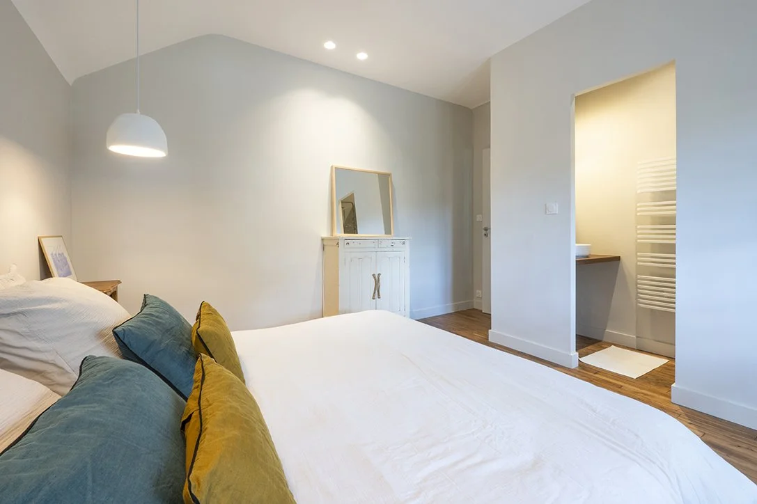 Architecture intérieure, restructuration et modernisation d'une maison, années 50 Royan