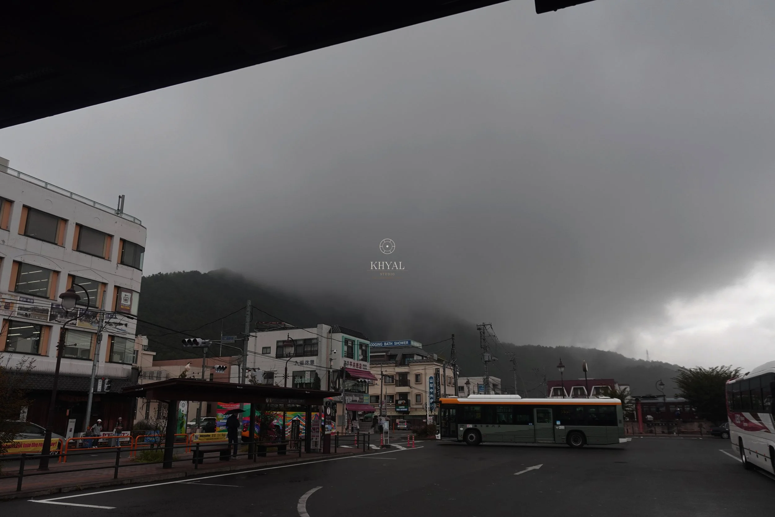 japan bus stop _v4.jpg
