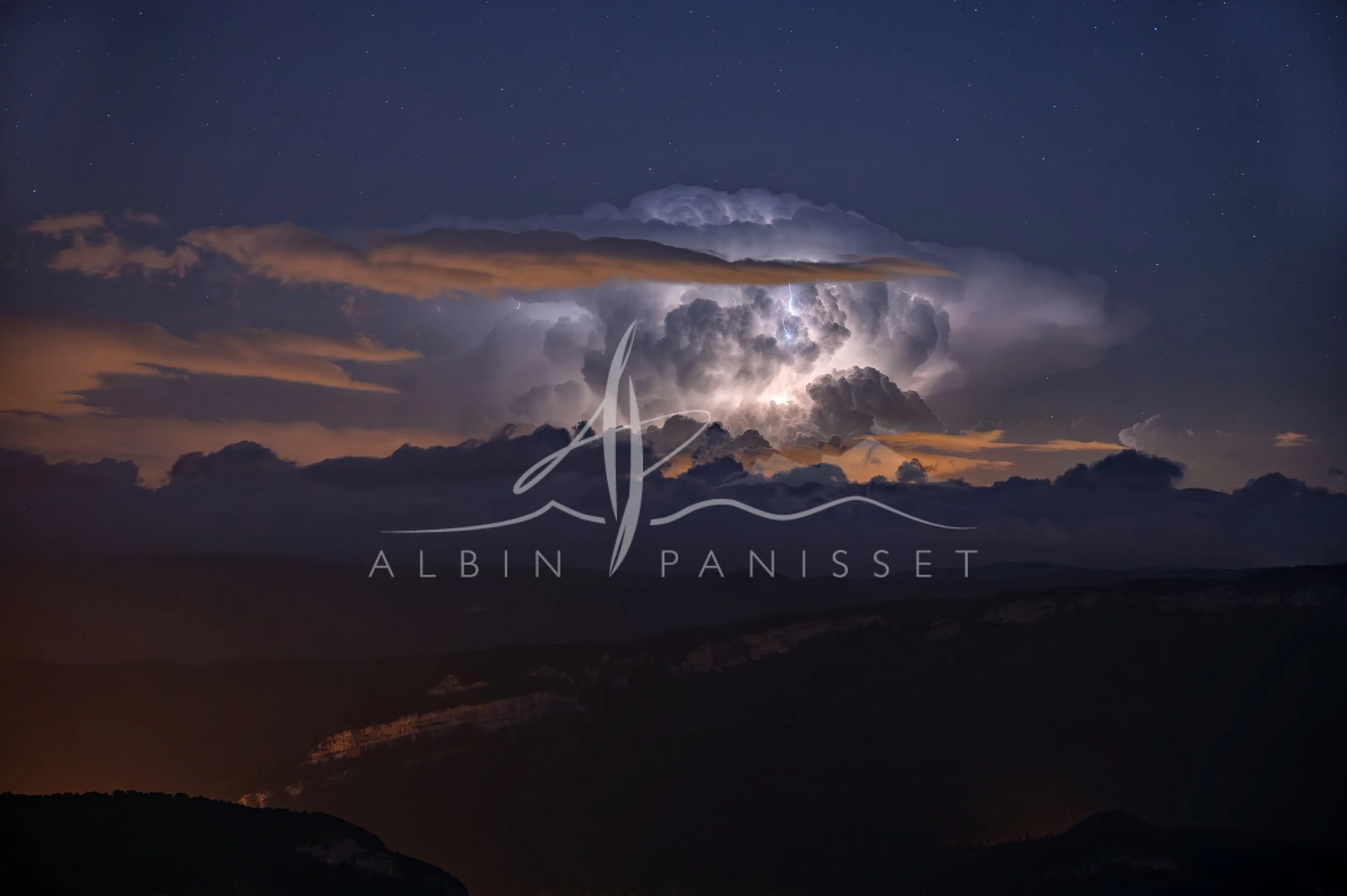 Orage lointain depuis le Haut-Jura