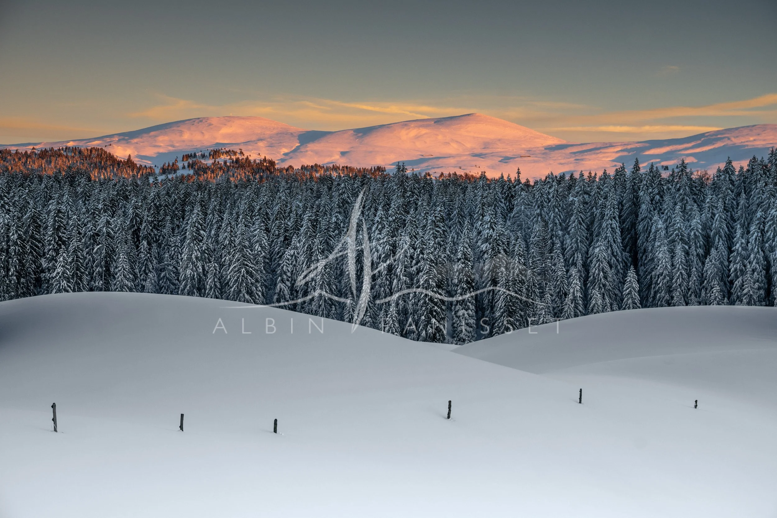 Coucher de soleil et vallons