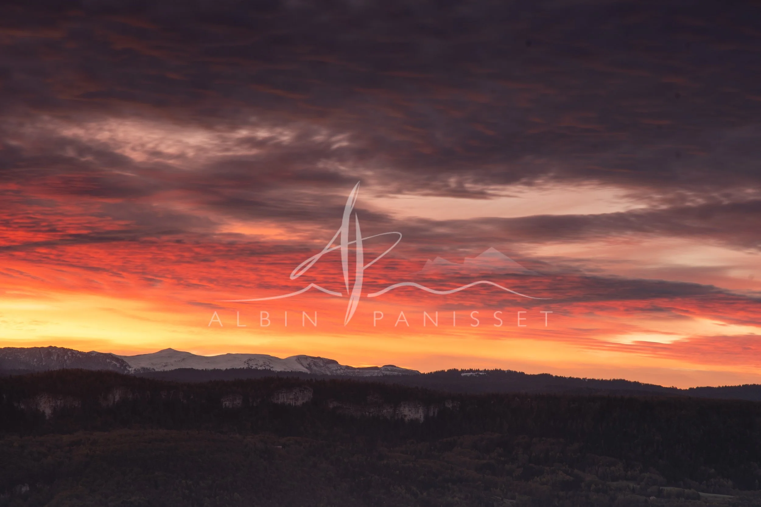 Lever de soleil et Monts Jura II