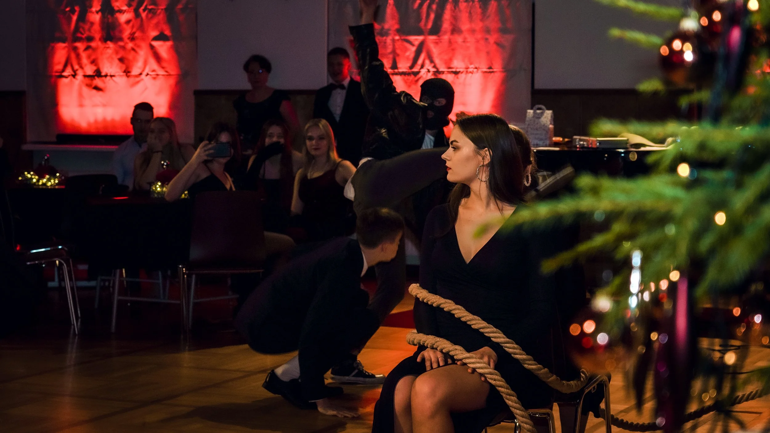 JWG J_uluball_Casino Royal_17.12.21_Richter's Visuals (79).jpg