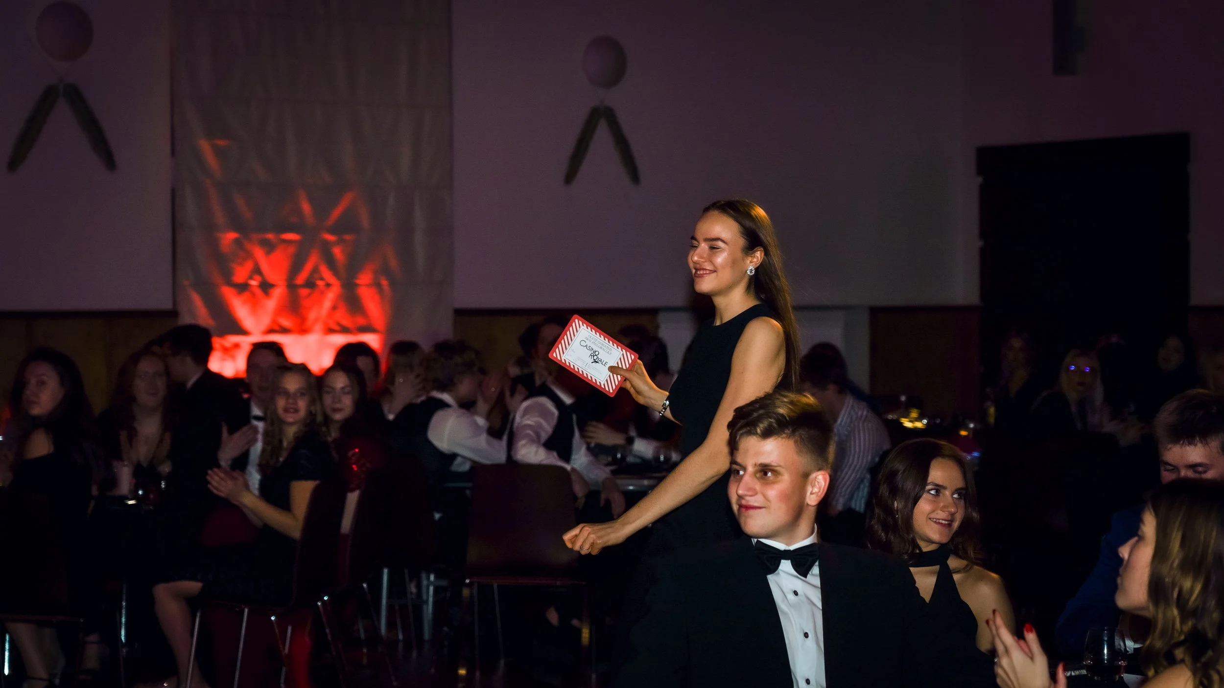 JWG J_uluball_Casino Royal_17.12.21_Richter's Visuals (722).jpg