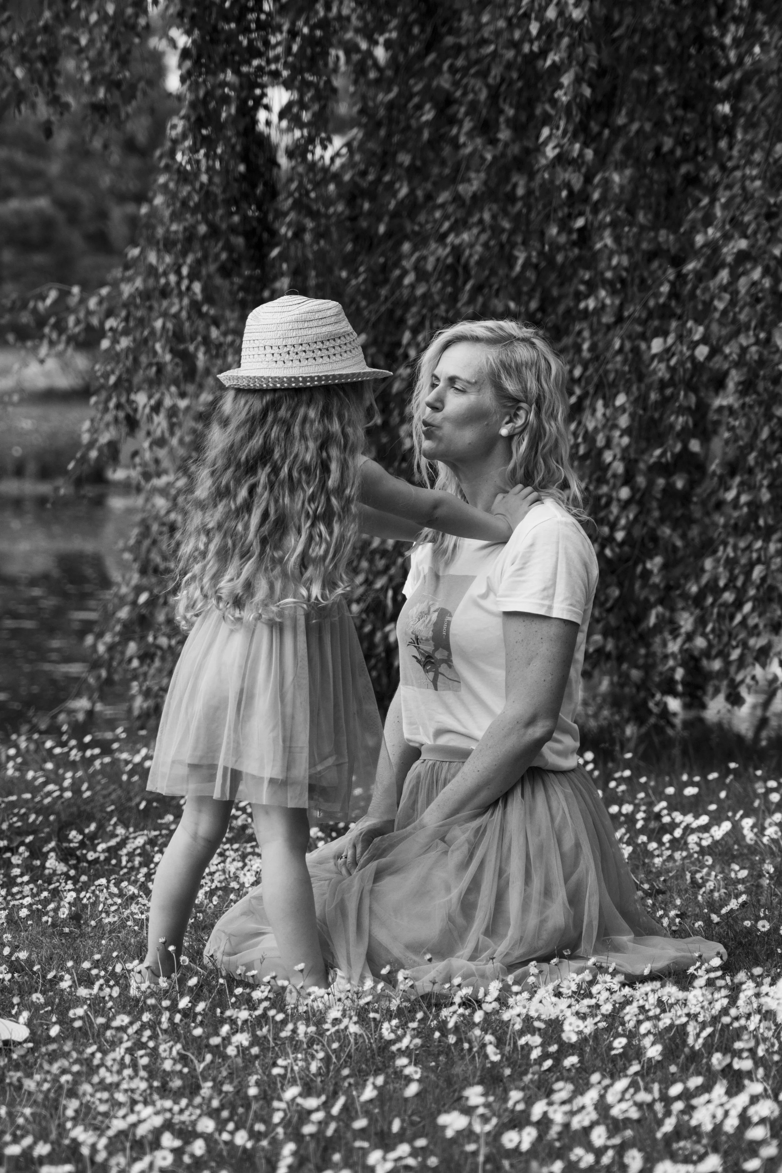 Merilin ja Nora_21.06.23_Richter's Visuals BW  (19).jpg