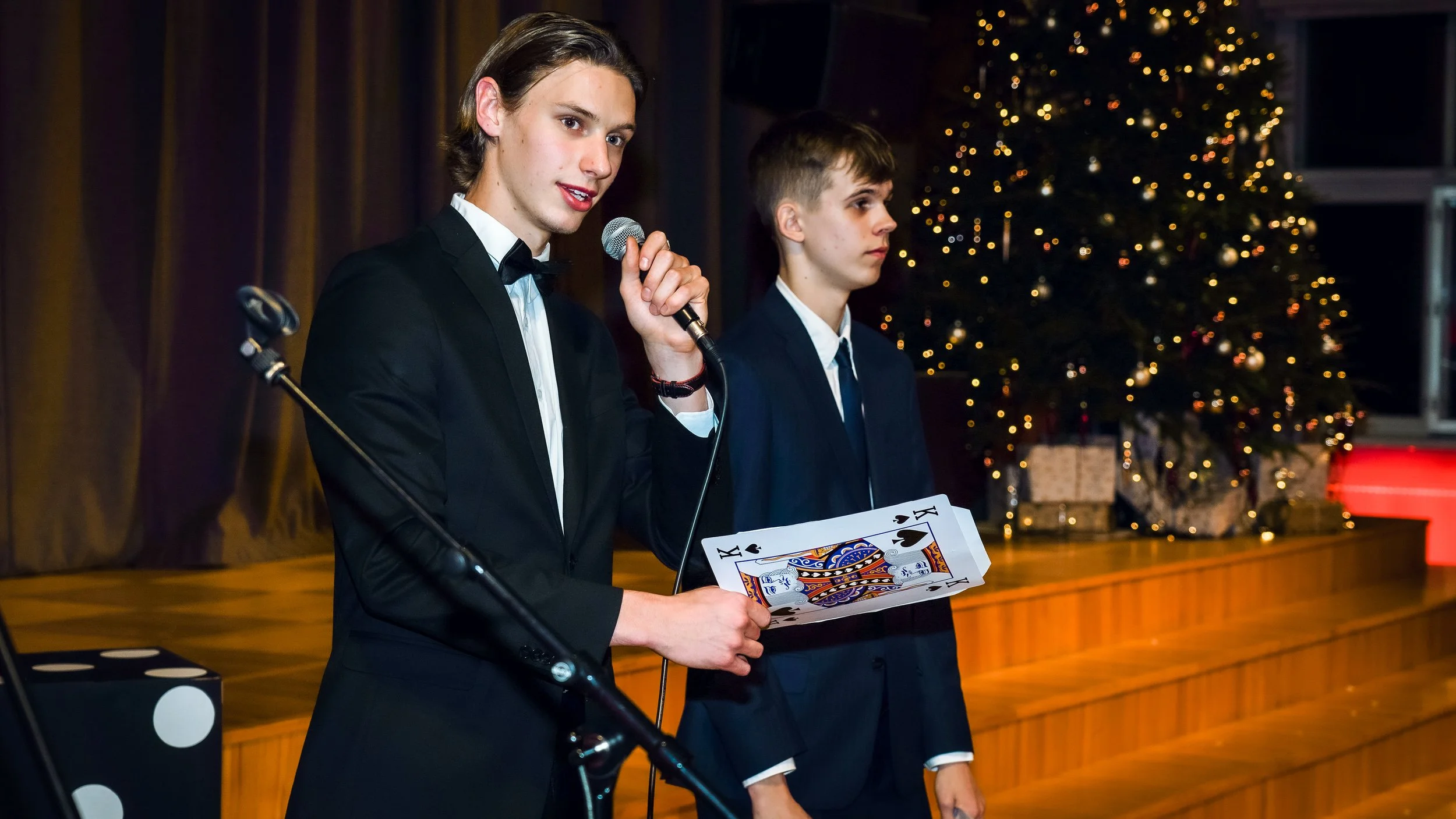 JWG J_uluball_Casino Royal_17.12.21_Richter's Visuals (764).jpg