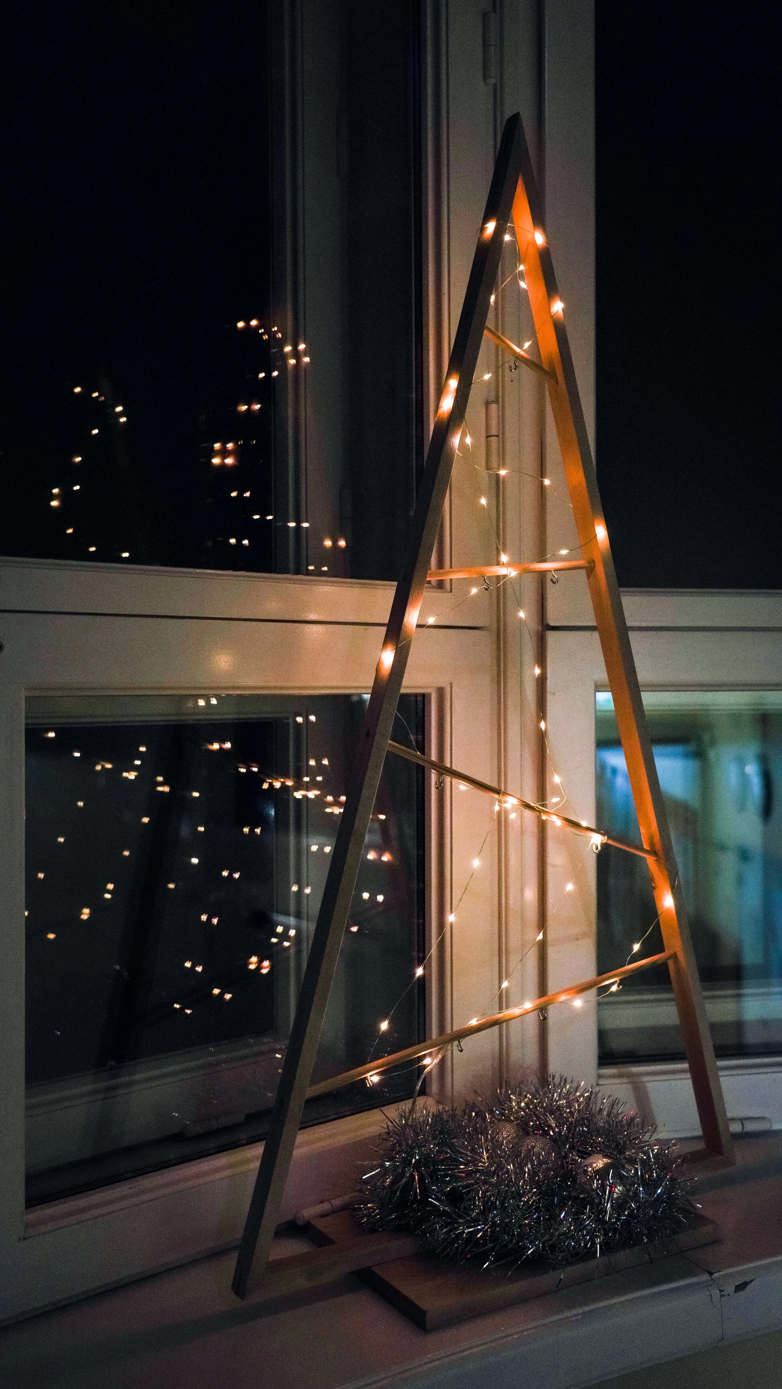 JWG J_uluball_Casino Royal_17.12.21_Richter's Visuals (30).jpg