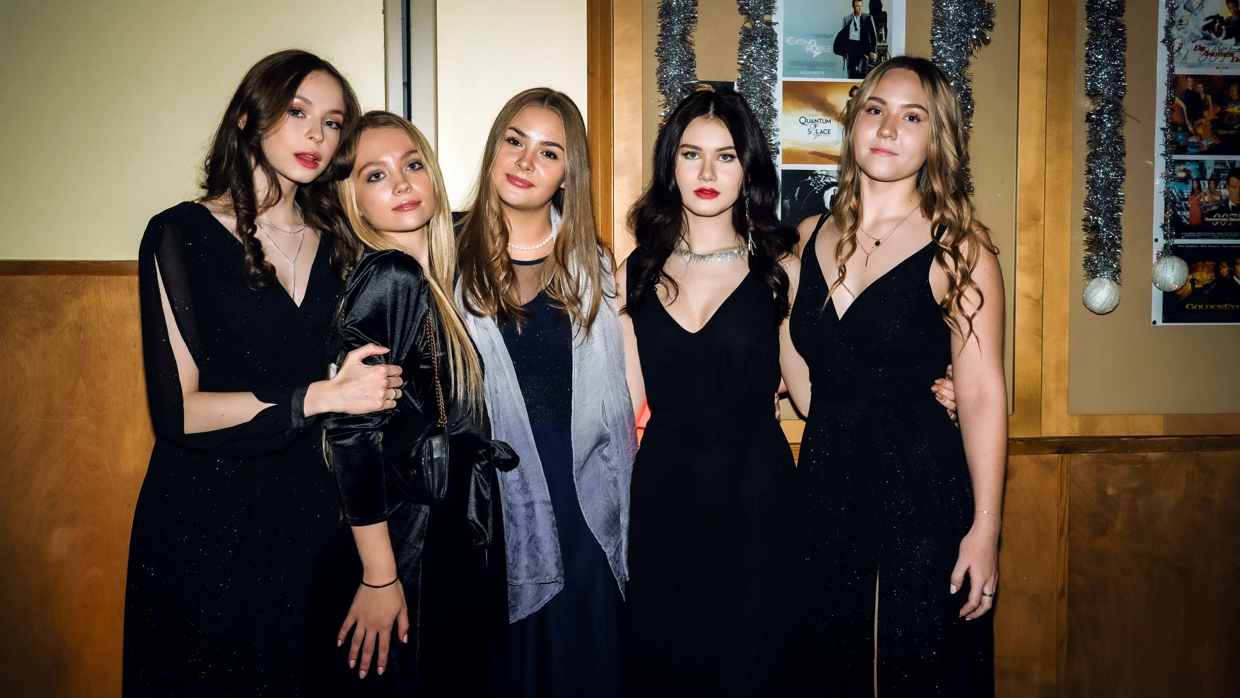 JWG J_uluball_Casino Royal_17.12.21_Richter's Visuals (180).jpg