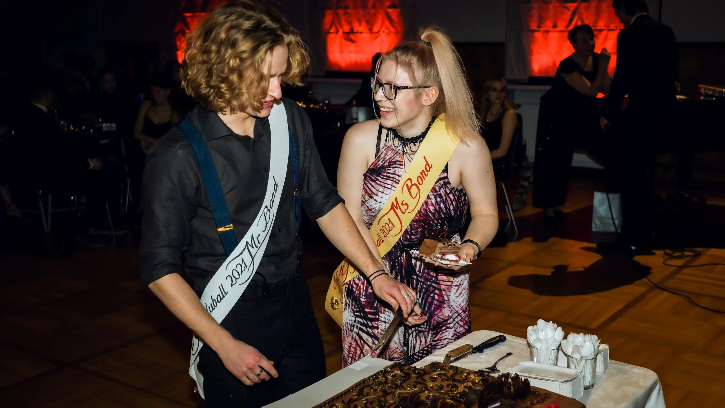 JWG J_uluball_Casino Royal_17.12.21_Richter's Visuals (800).jpg