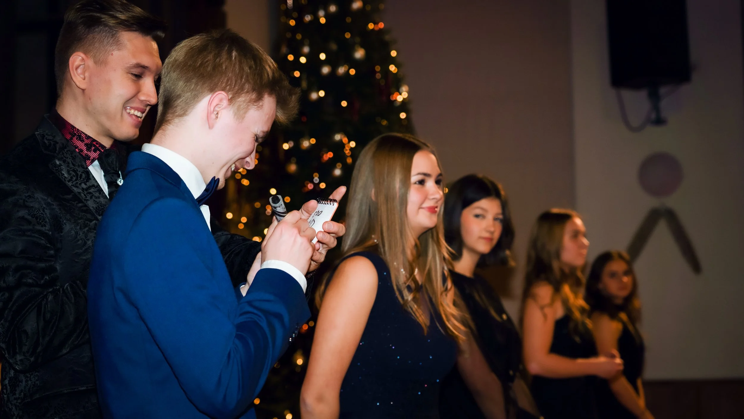 JWG J_uluball_Casino Royal_17.12.21_Richter's Visuals (506).jpg