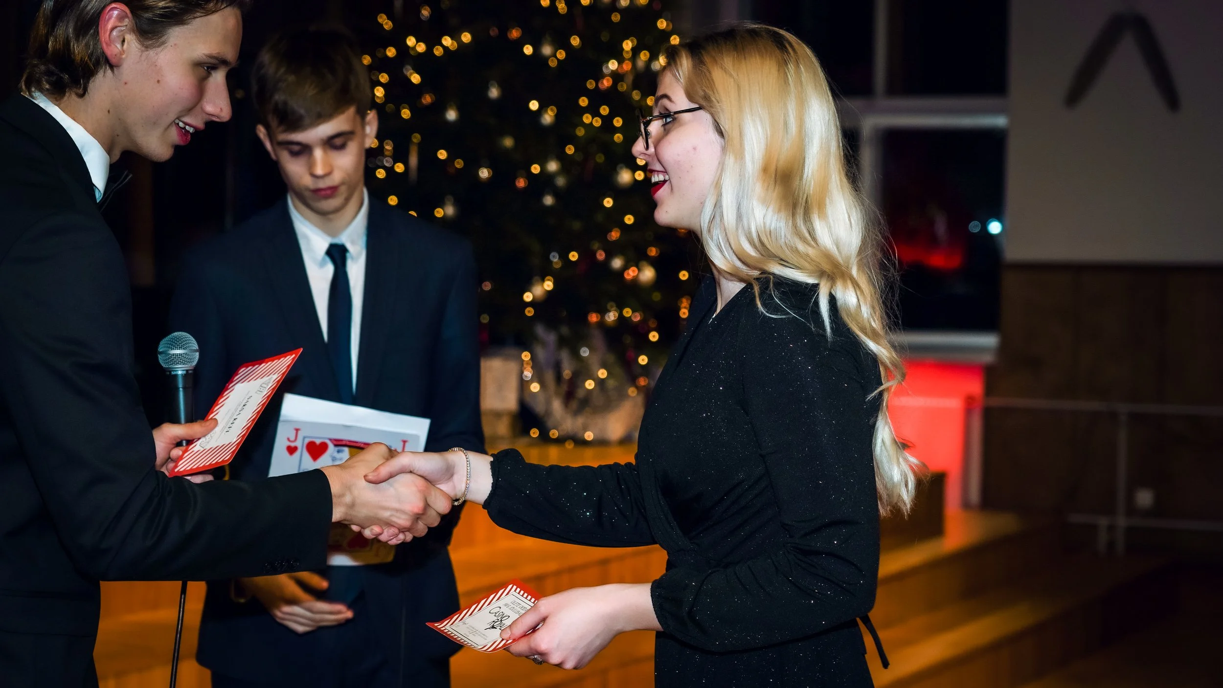 JWG J_uluball_Casino Royal_17.12.21_Richter's Visuals (701).jpg