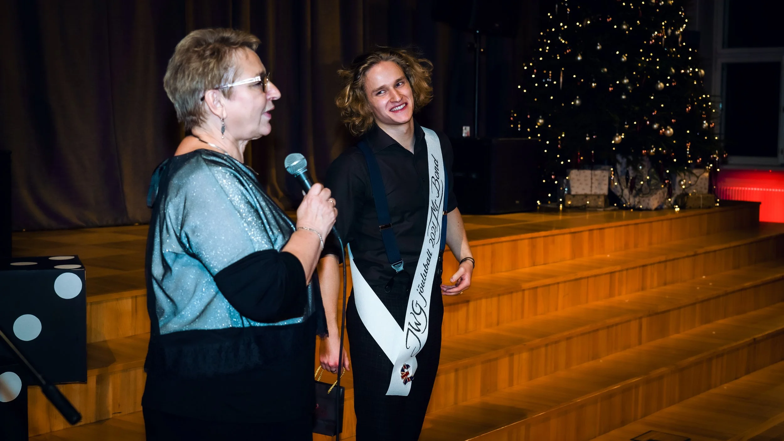 JWG J_uluball_Casino Royal_17.12.21_Richter's Visuals (773).jpg