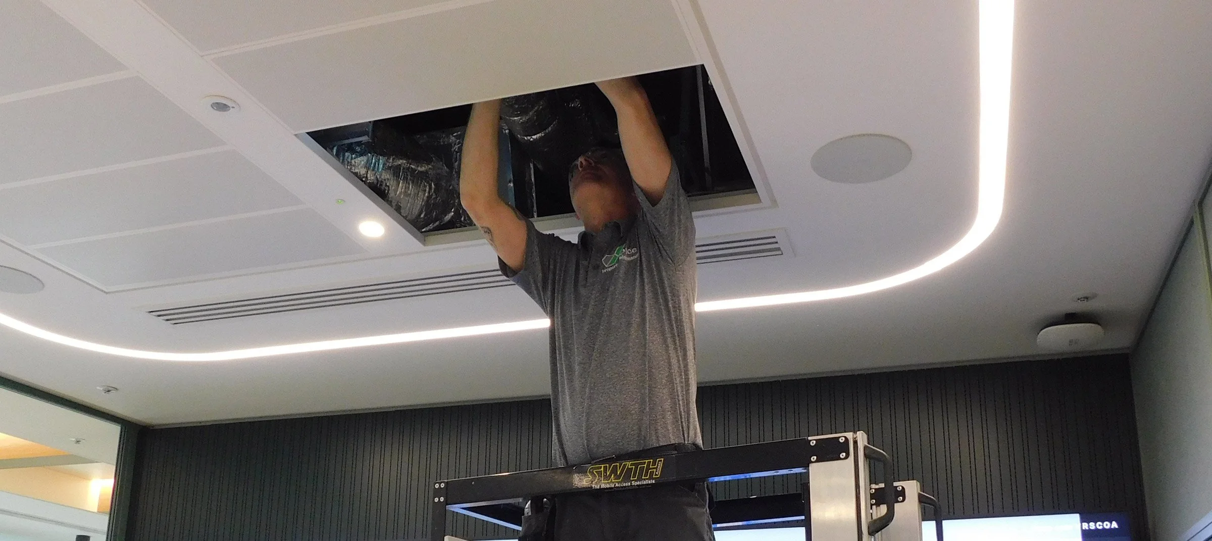 Air conditioning servicing