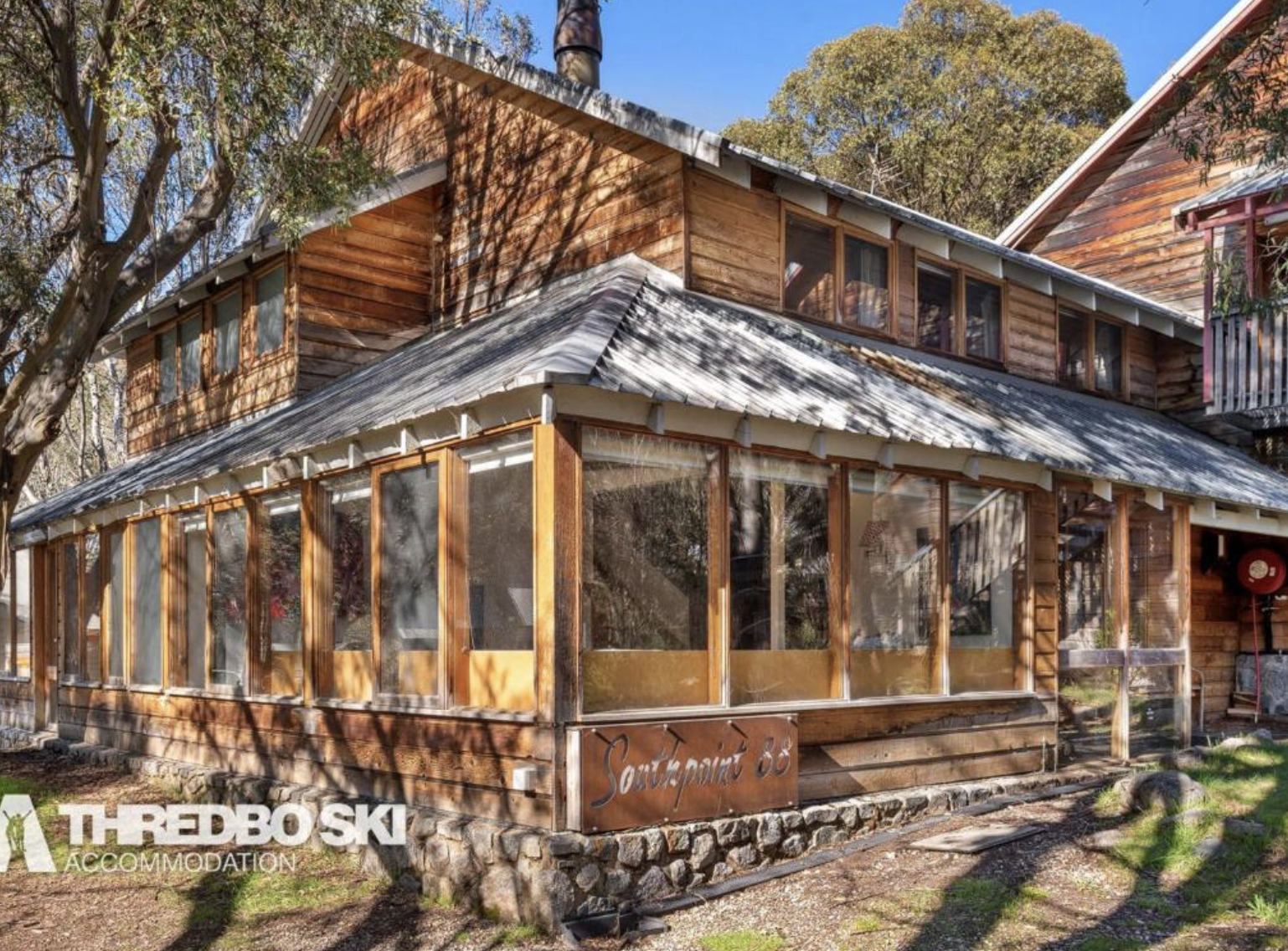 6 bedrooms, 12 people max