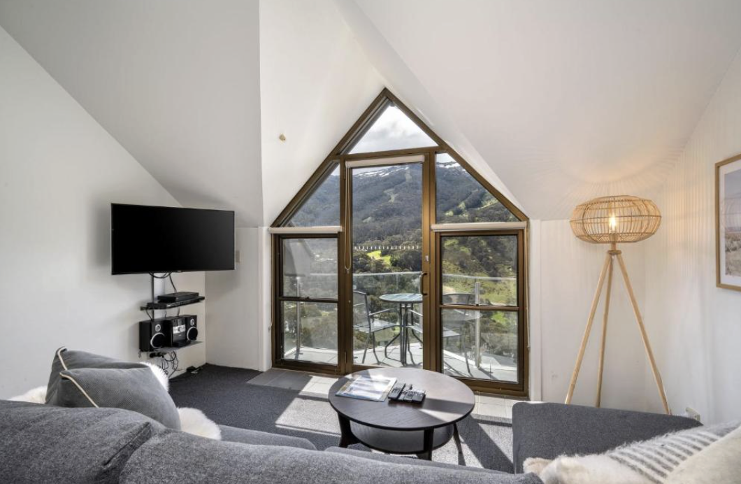 1 bedroom with sofa - 4 people max