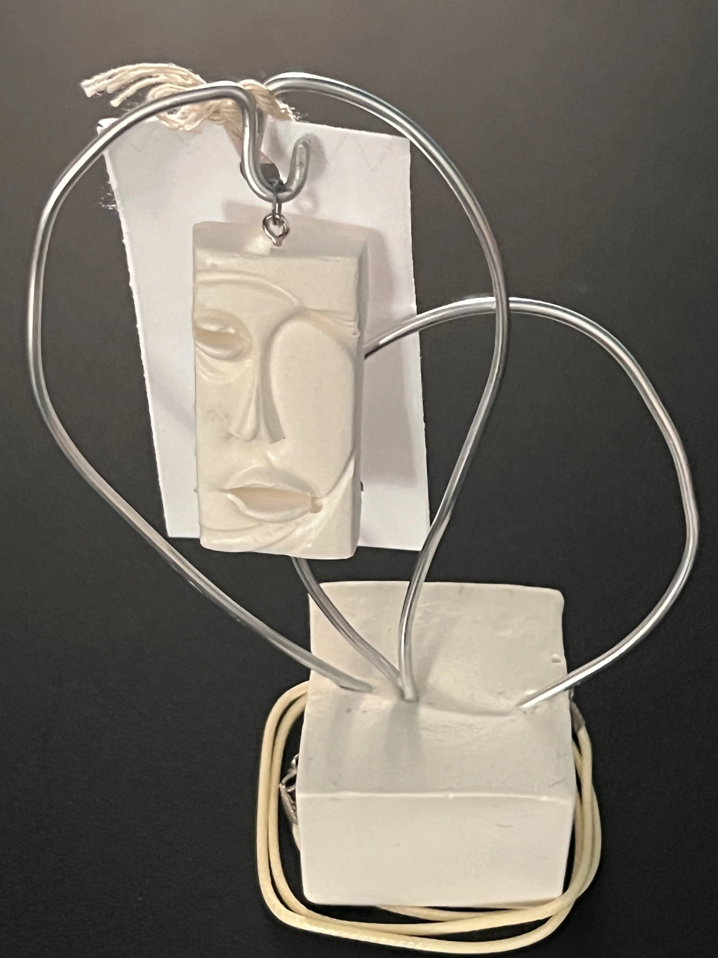 Sculptural Face Pendant & Memory Holder - F1-S