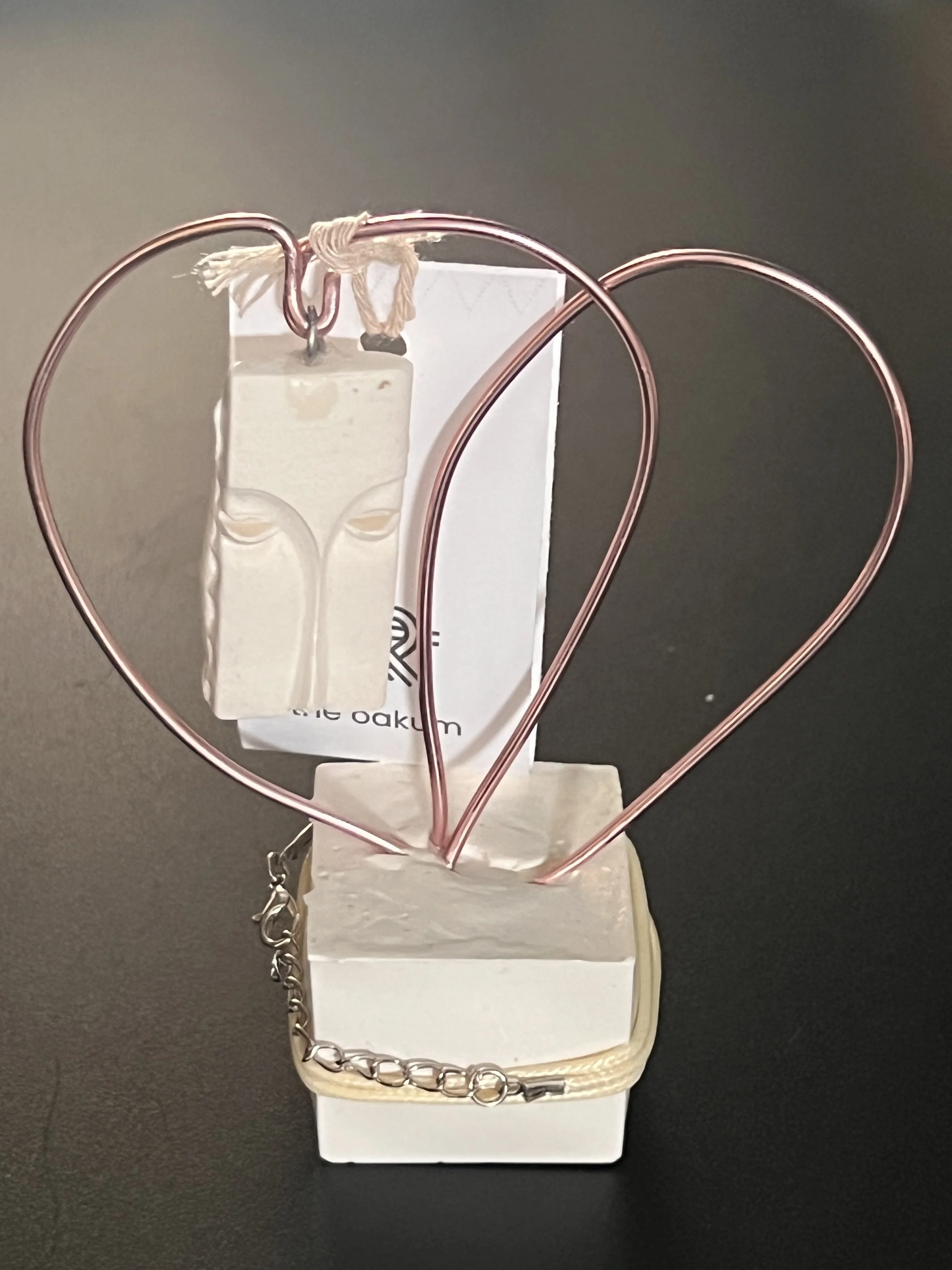 Sculptural Face Pendant & Memory Holder - F3-S