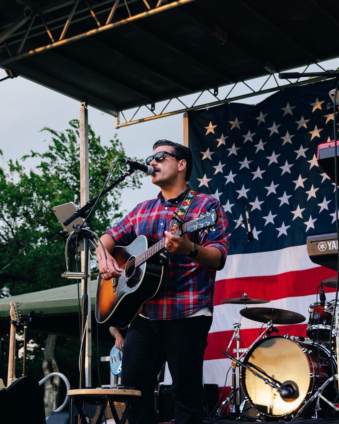 🎤 ONE MONTH LEFT! 🎤

If you haven&rsquo;t voted yet for BEST OF MOORE &amp; SOUTH OKC 2026 &ndash; VOCAL TALENT, now is your chance!

Cast your vote at MooreMonthly.com. Thanks!