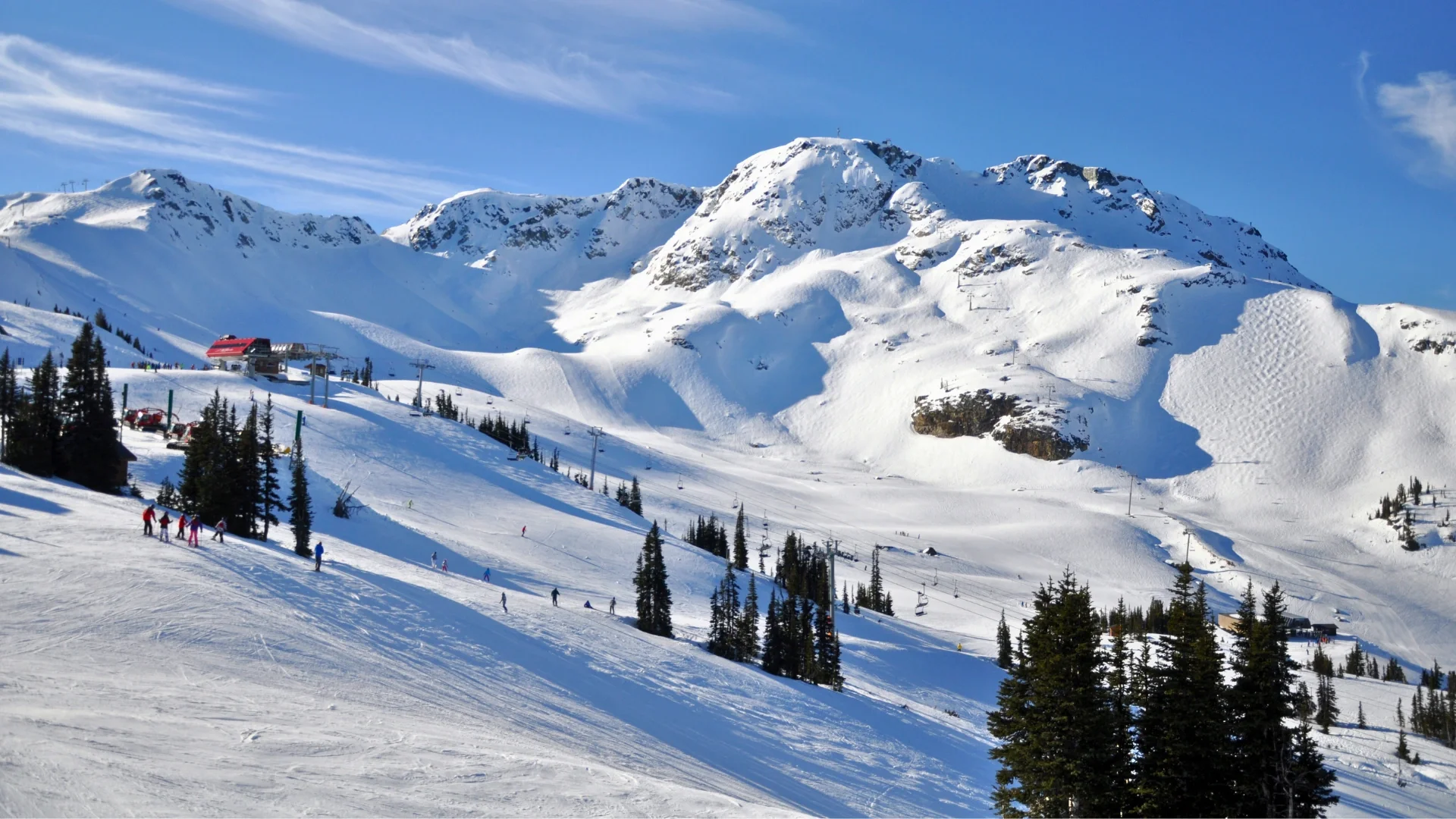 whistler-blackcomb_maisneve-02.webp
