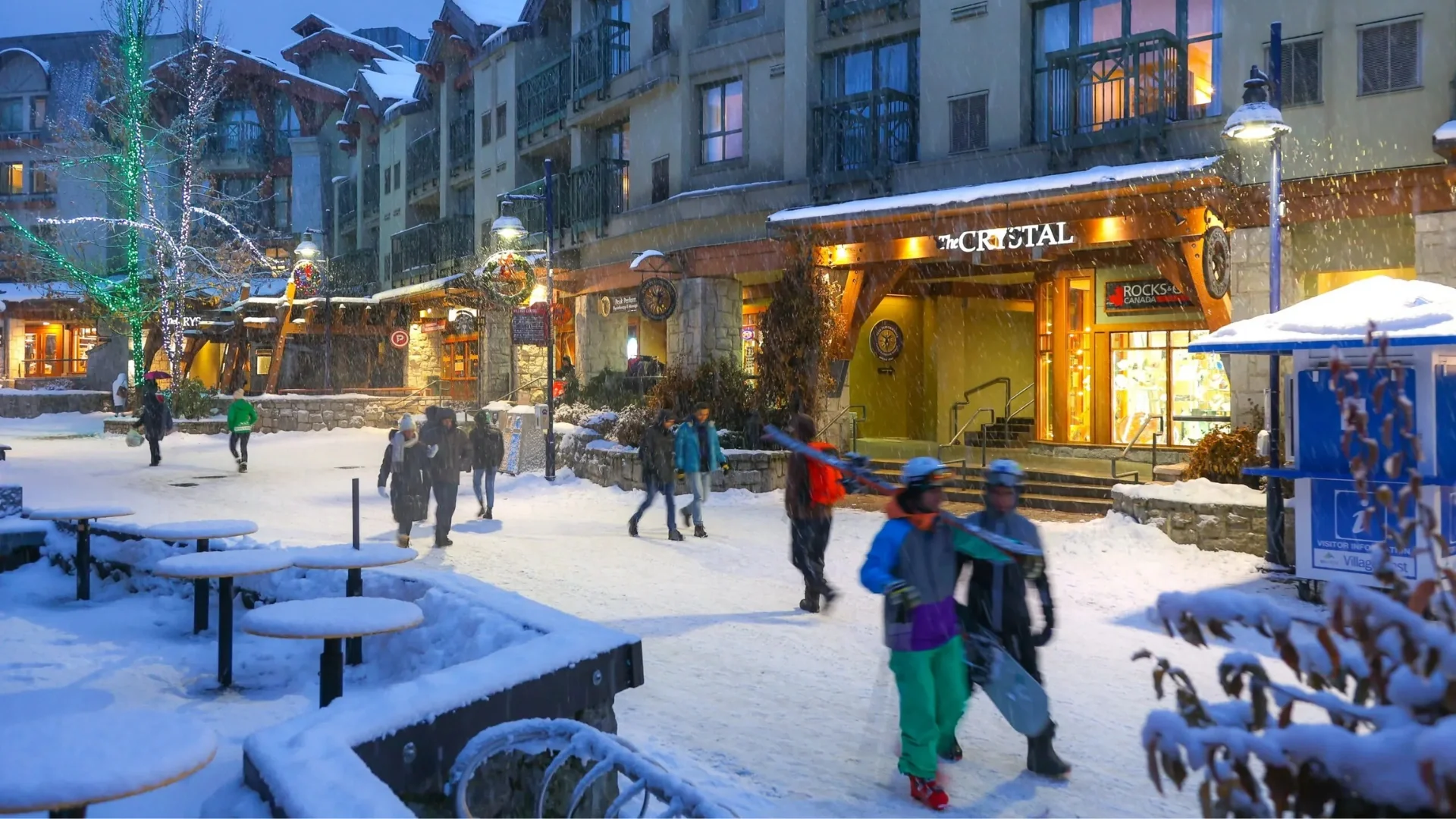whistler-blackcomb_maisneve-07.webp
