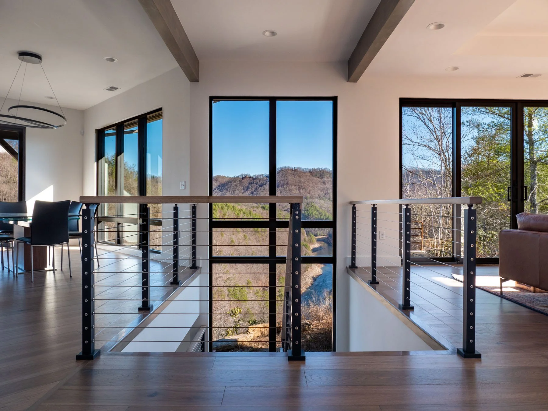 Quality Windows with Mountain Views - Mountain Ridge Custom Builders