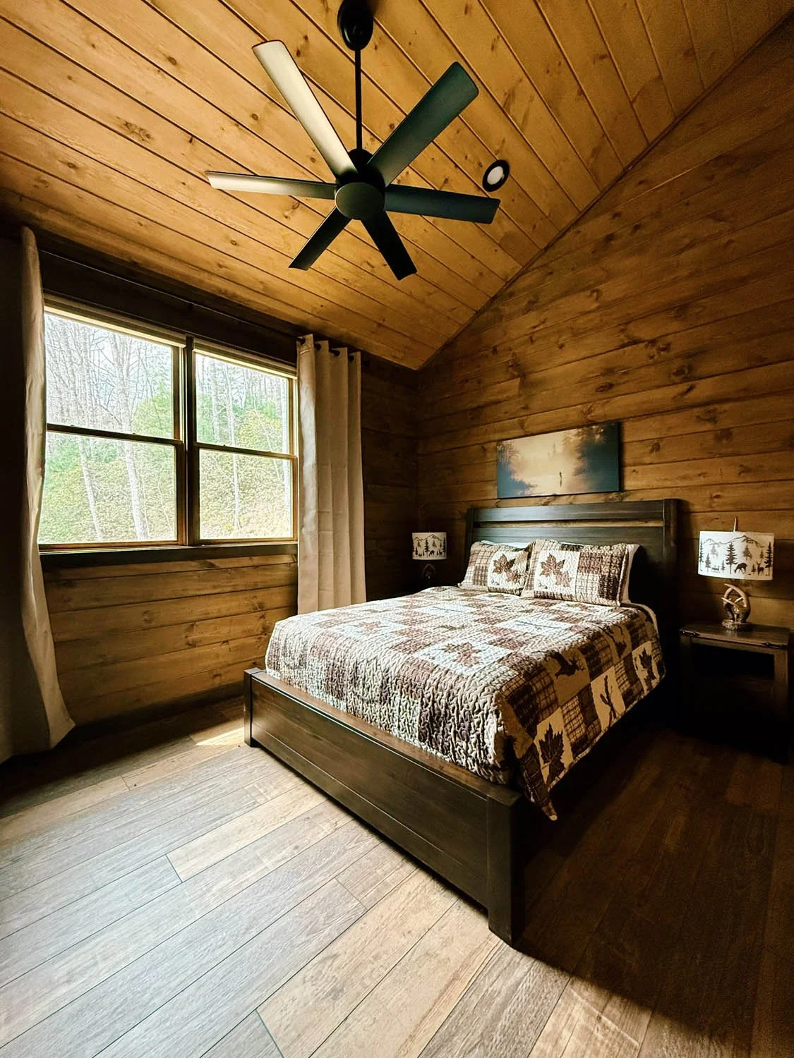 Modern Mountain Bedroom - Mountain Ridge Custom Builders