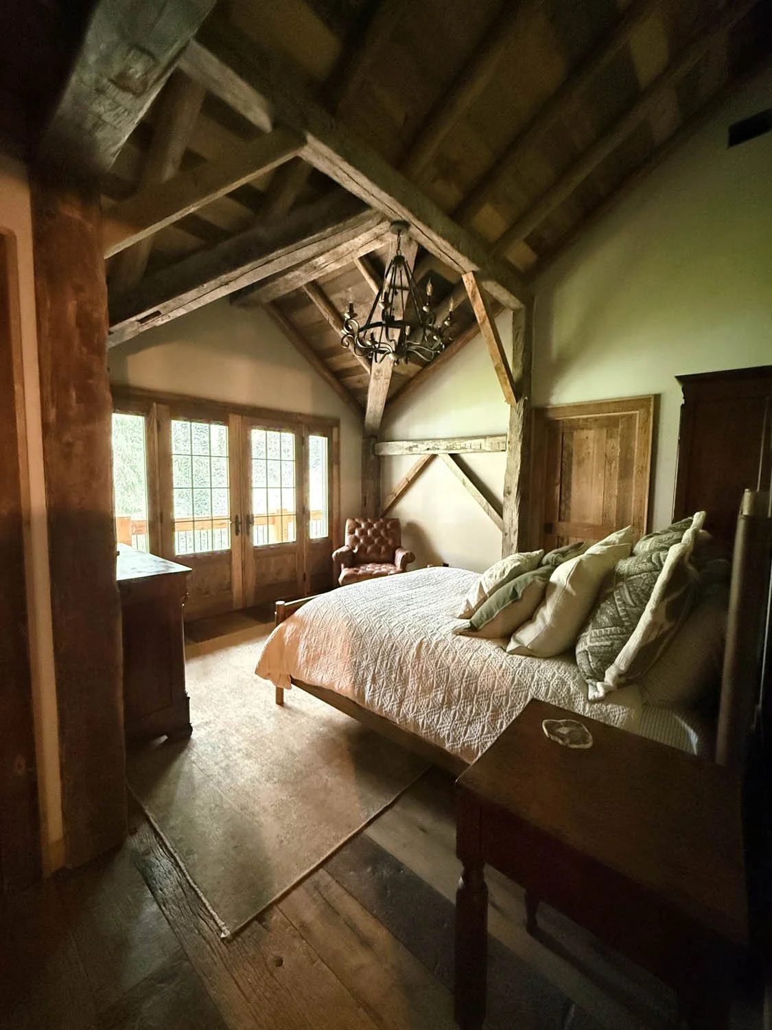 Bedroom - Mountain Ridge Custom Builders