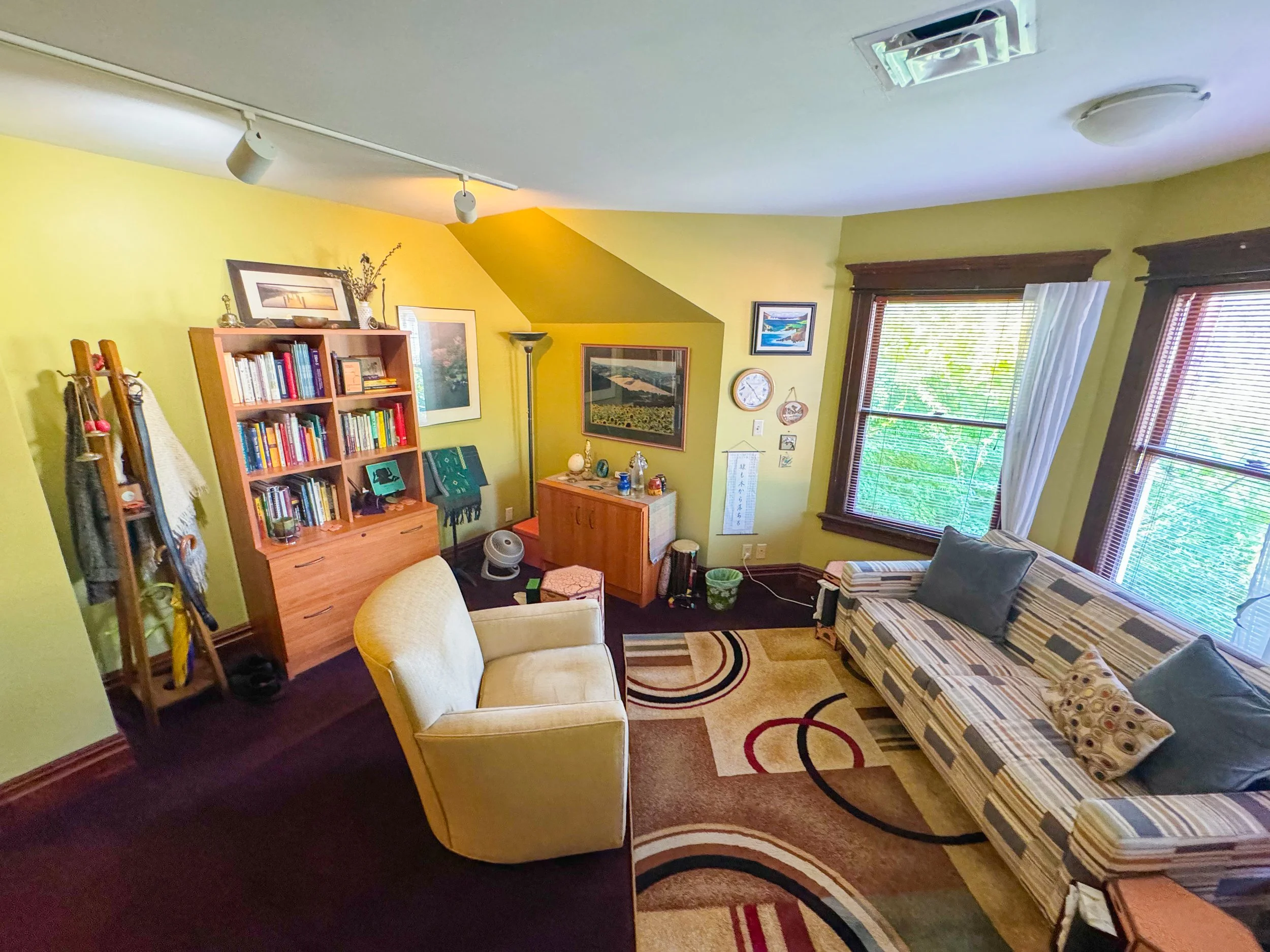 AshStreet_Upstairs Office 2_3.jpg