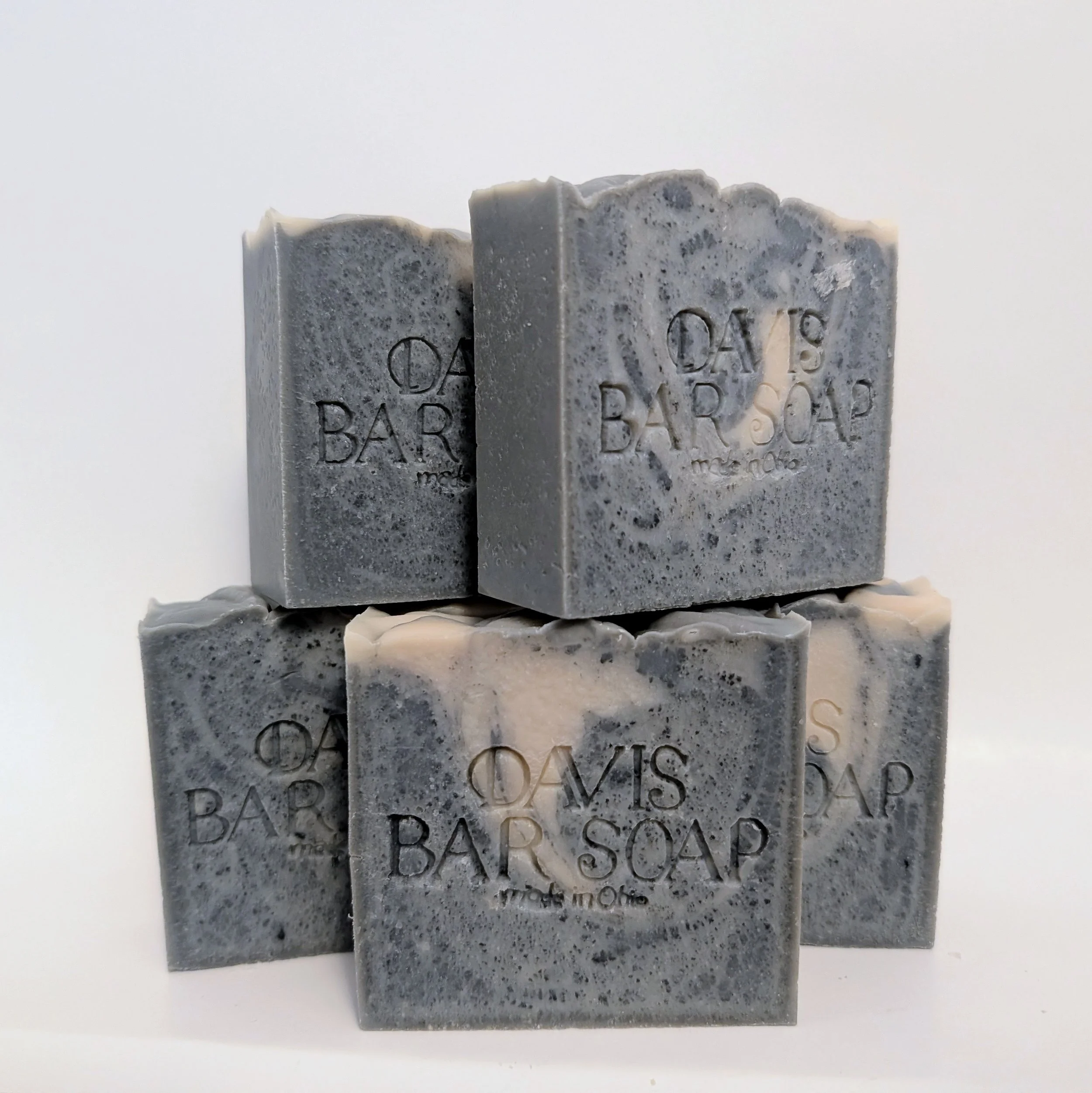 Tobacco Vanilla men's soap with activated charcoal cleansing power
