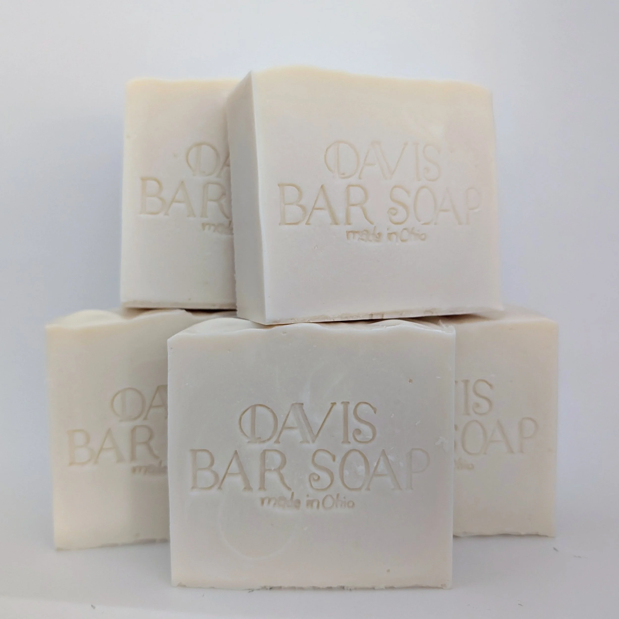 100% natural unscented luxurious bar soap for the most sensitive skin. Made with olive oil, Palm oil, coconut oil and Shea butter.