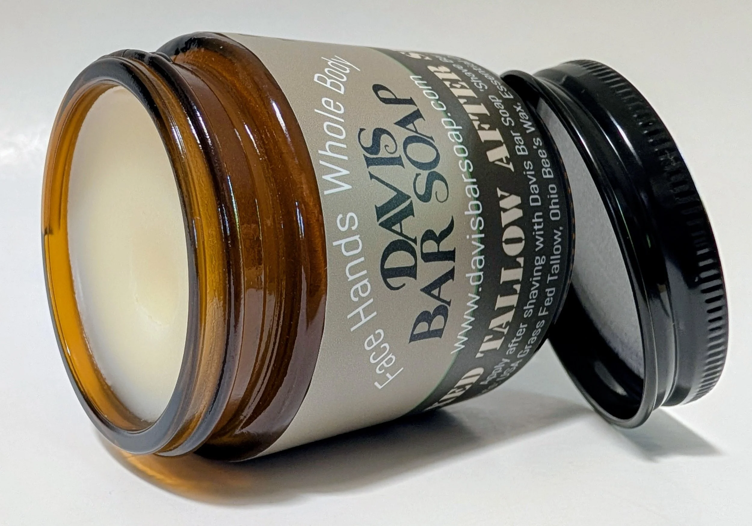 Tallow and Bee's Wax soothing after shave with essential oils of cedarwood, tea tree, Frankincense, and peppermint. Great for sensitive skin.