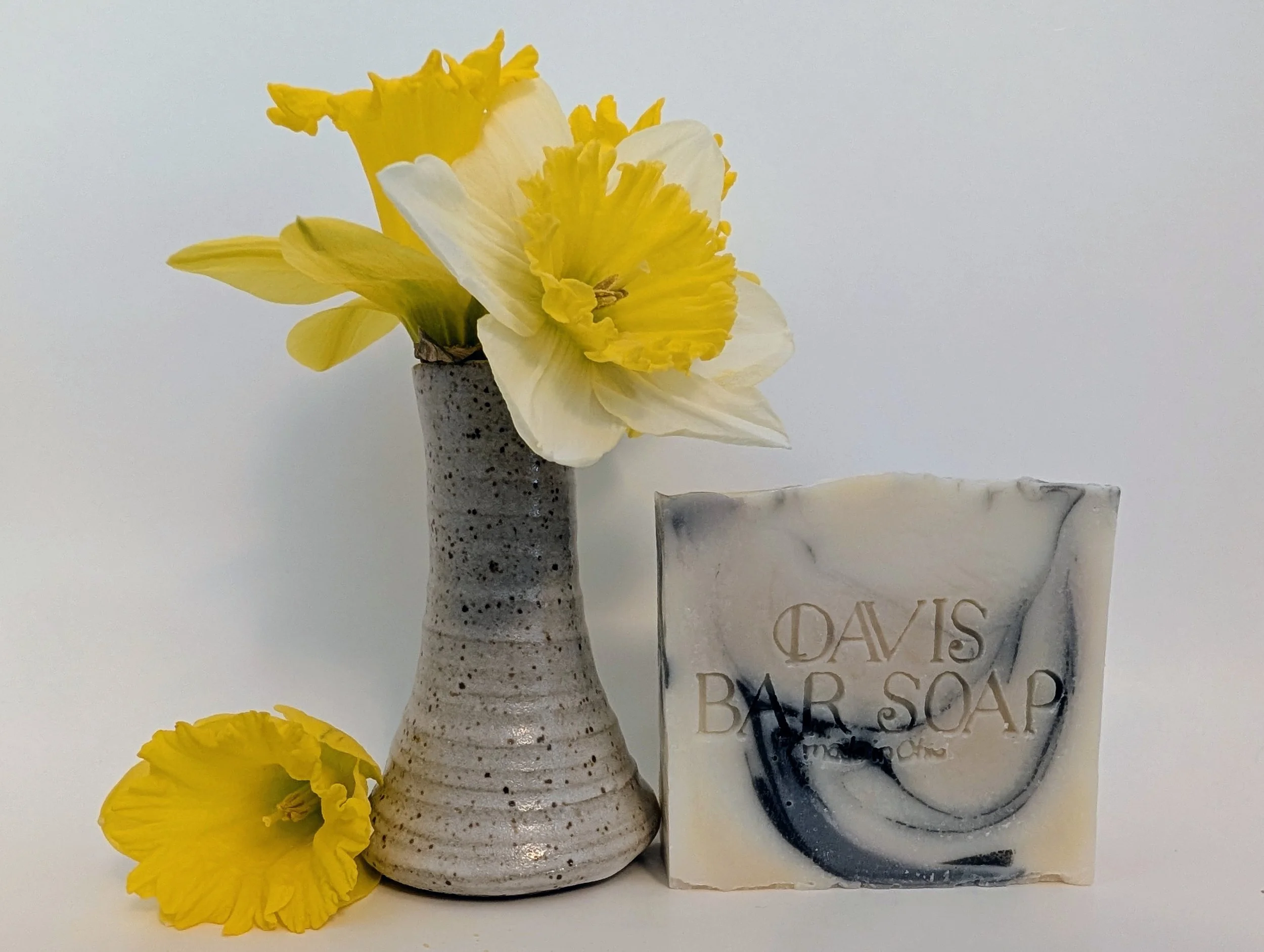 Lavender vanilla luxurious bar soap with olive oil, coconut oil, Shea butter, Palm oil. Enriched with charcoal powder and indigo root powder.